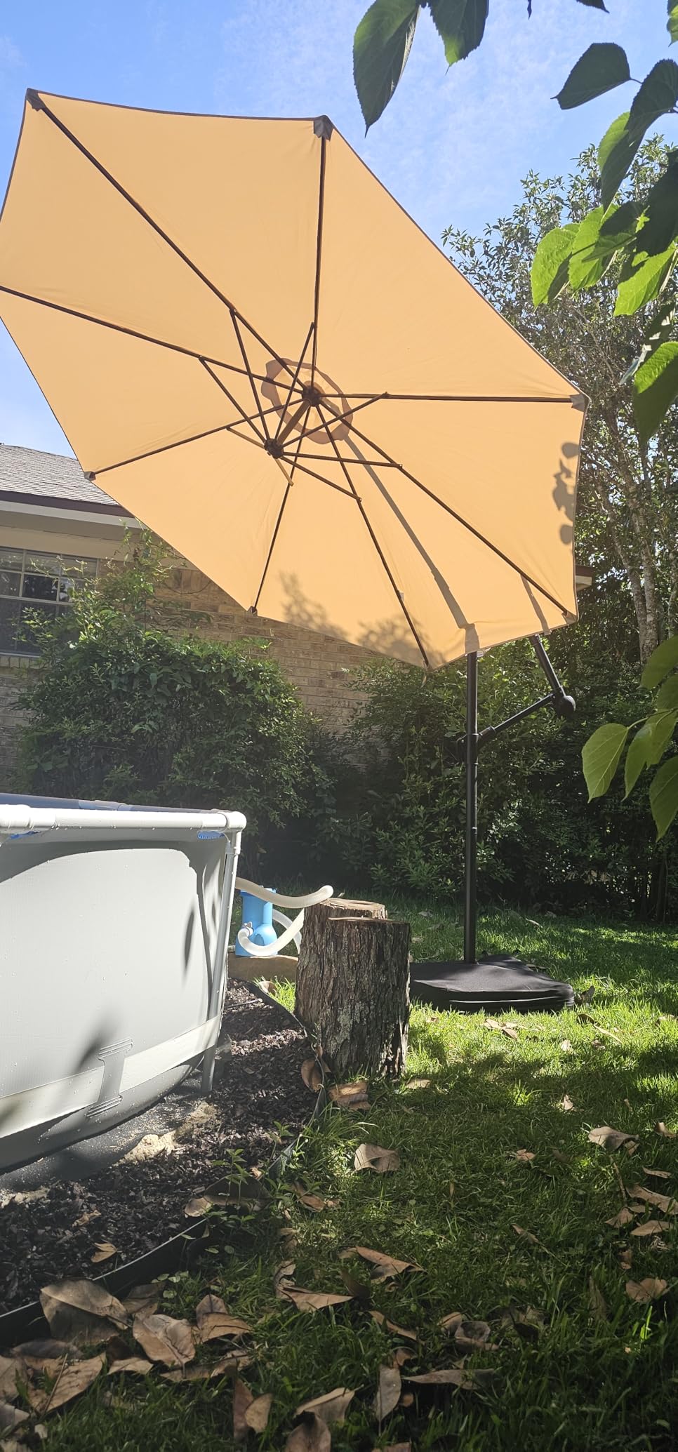 OLILAWN Cantilever Offset Patio Umbrellas, Outdoor 10 feet Large Patio Umbrella with Base Included, Upgraded Yarn-dyed Fabric Shade, Sturdy 8 Rids, 360 Degree Rotation & Easy Tilt Adjustment, for Pool Deck Porch Backyard Garden, Beige customer photo 2