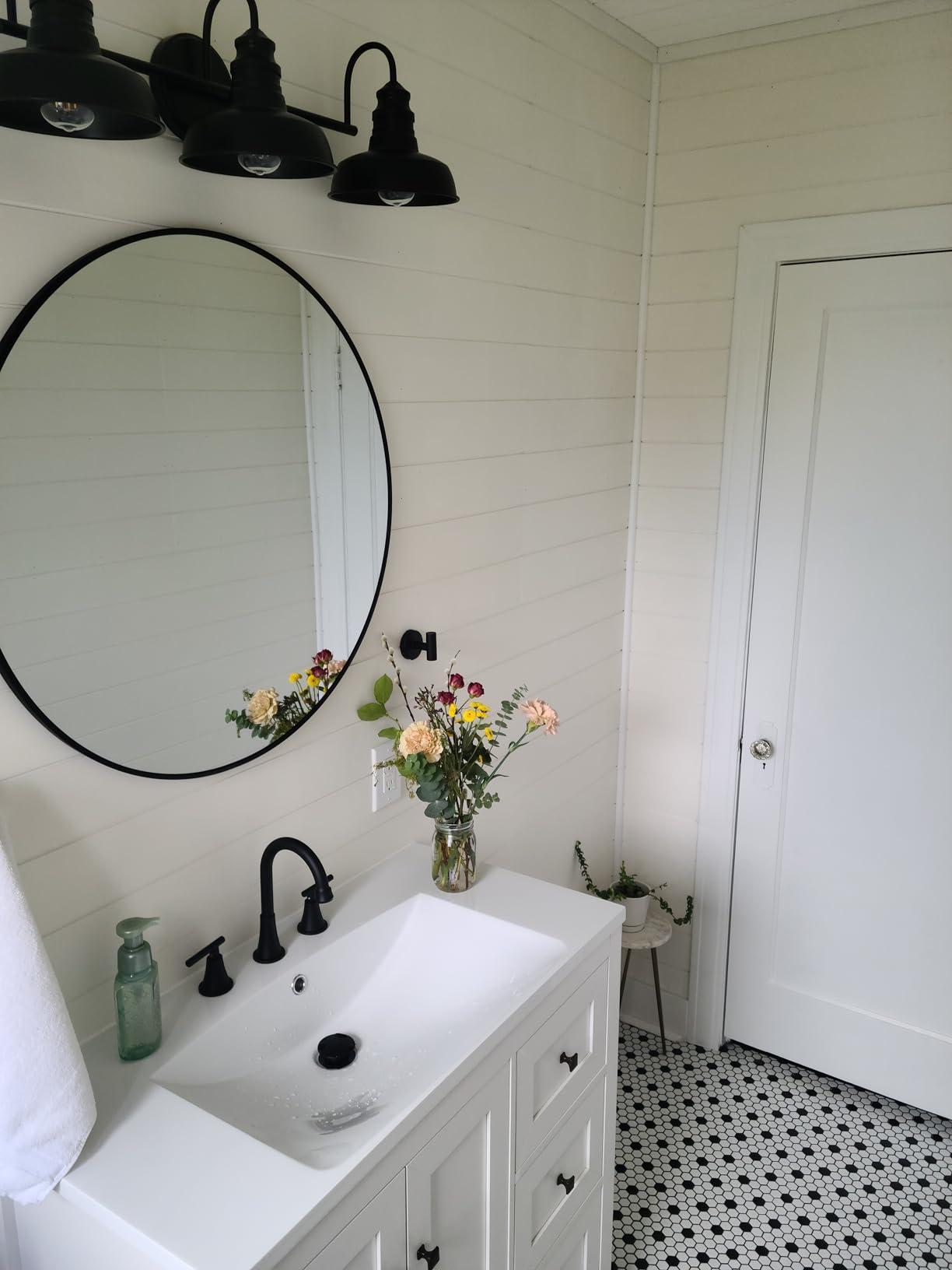 DWVO 36 Inch Bathroom Vanity with Sink, Modern Bathroom Storage Cabinet with Resin Basin, Three Holes, 2 Doors & 3 Drawers customer photo 1