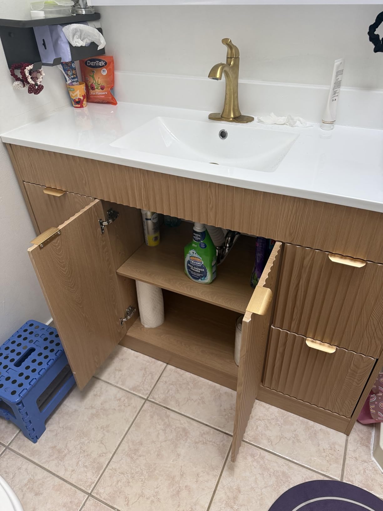 CARPETNAL 60 Inch Bathroom Vanity with Sink, Modern Fluted Large Double Sink Bathroom Vanity with Sink with 2 Storage Cabinets, Adjustable Shelf and 2 Drawers, Natural Oak customer photo 2