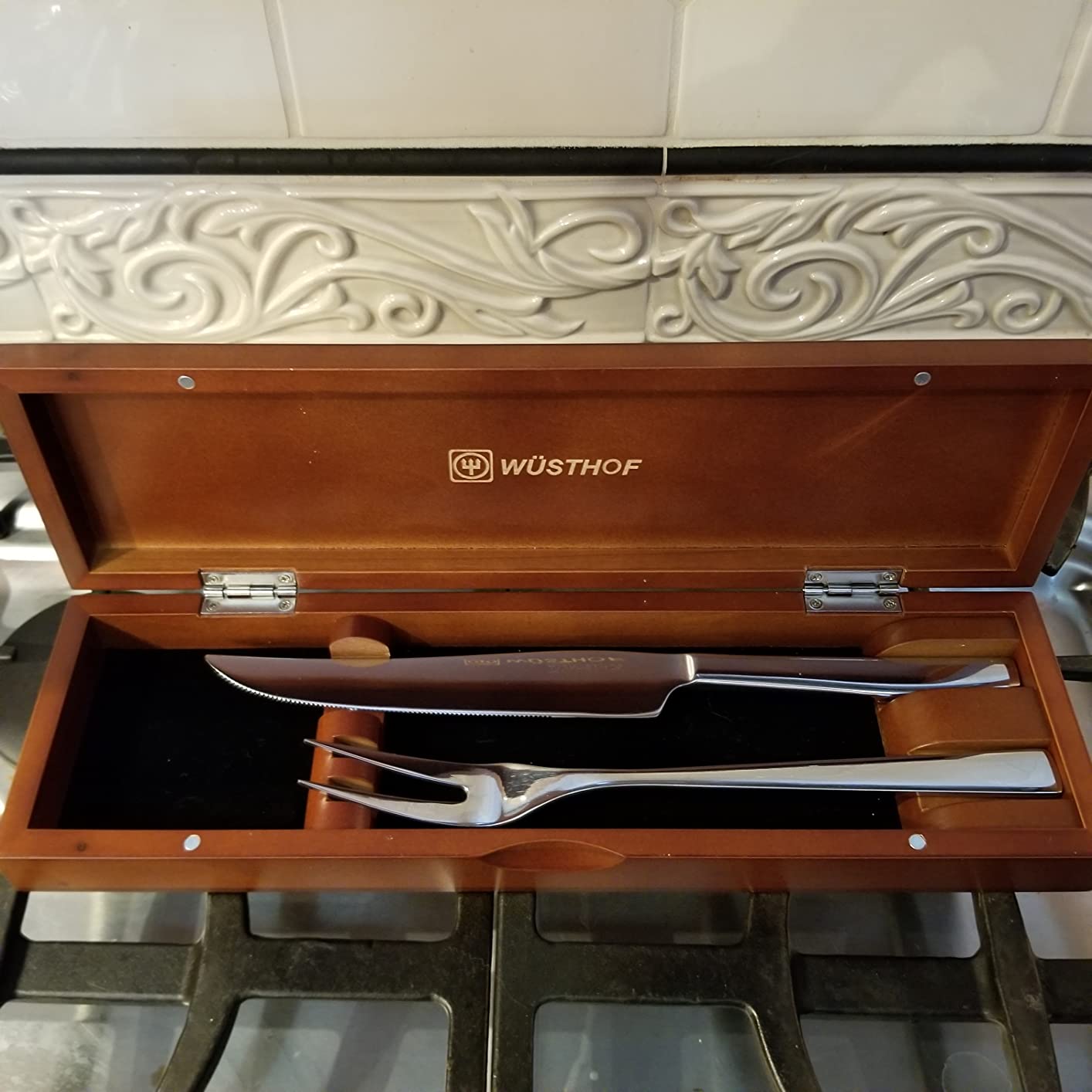 WÜSTHOF Stainless Steel 8-Piece Steak Knife Set with Black Presentation Chest customer photo 1