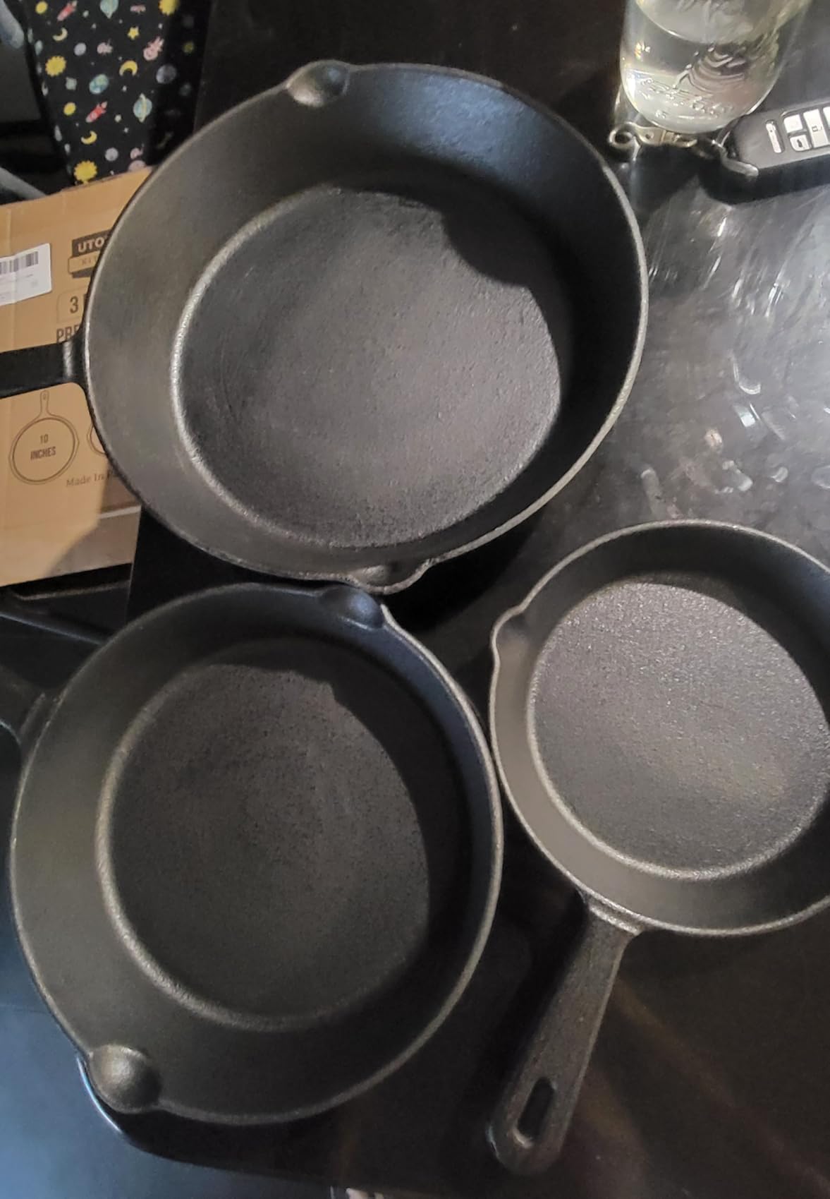 Utopia Kitchen Premium Cast Iron Skillets 3 Piece Set, Chef's Pan, Pre Seasoned Frying Pan, 6, 8 & 10 Inches, PFAS-Free, Stovetop, Campfire & Grill Large Skillet customer photo 2