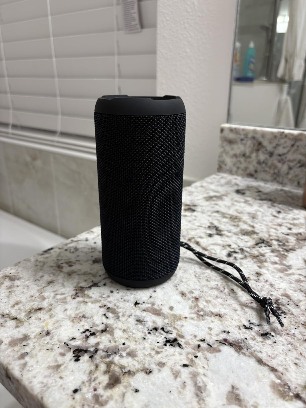 Ortizan X10 Portable Bluetooth Speaker (1st Gen), IPX7 Waterproof, Wireless customer photo 1