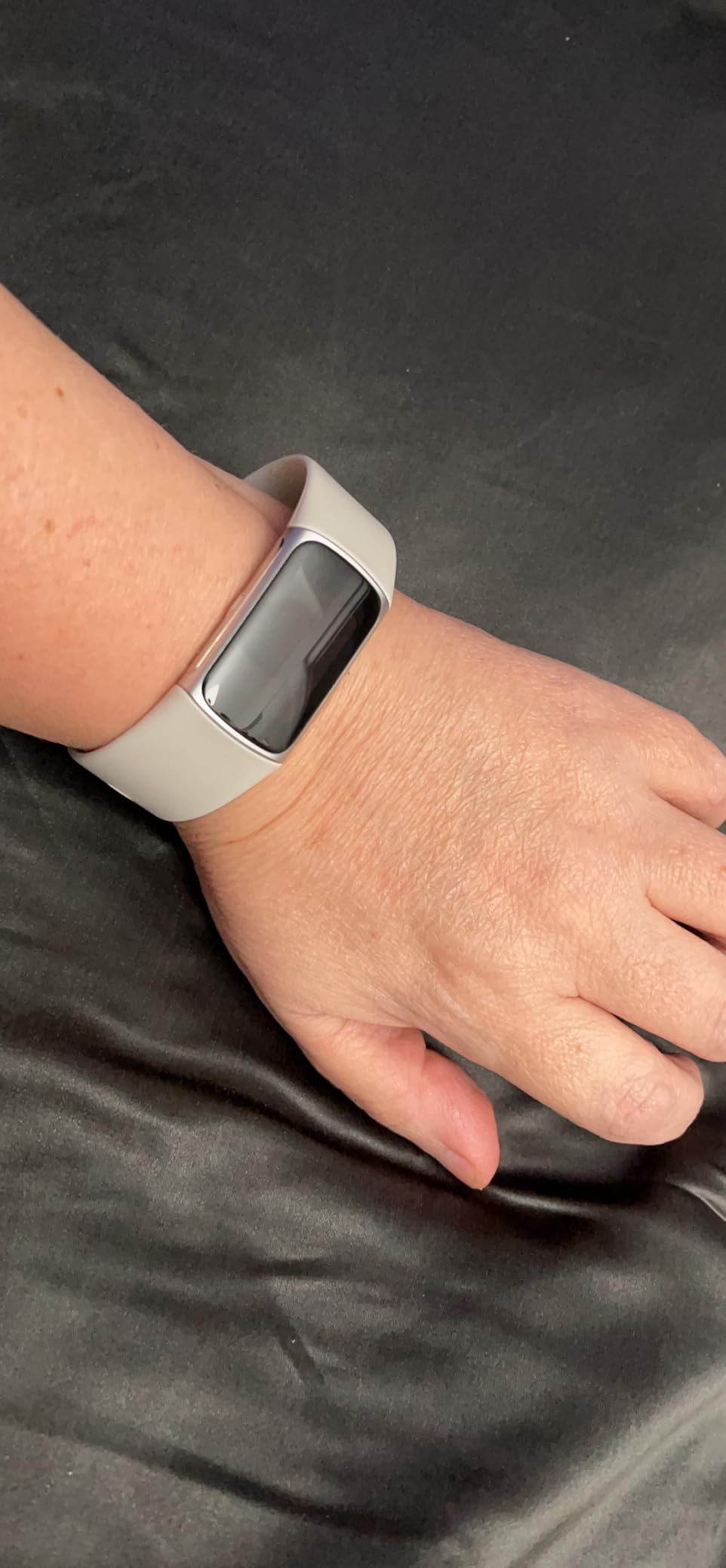 Fitbit Charge 6 Fitness Tracker with Google Apps - Heart Rate on Exercise Equipment - 3-Month Google Health Premium Membership Included - Health Tools - Porcelain/Silver customer photo 1