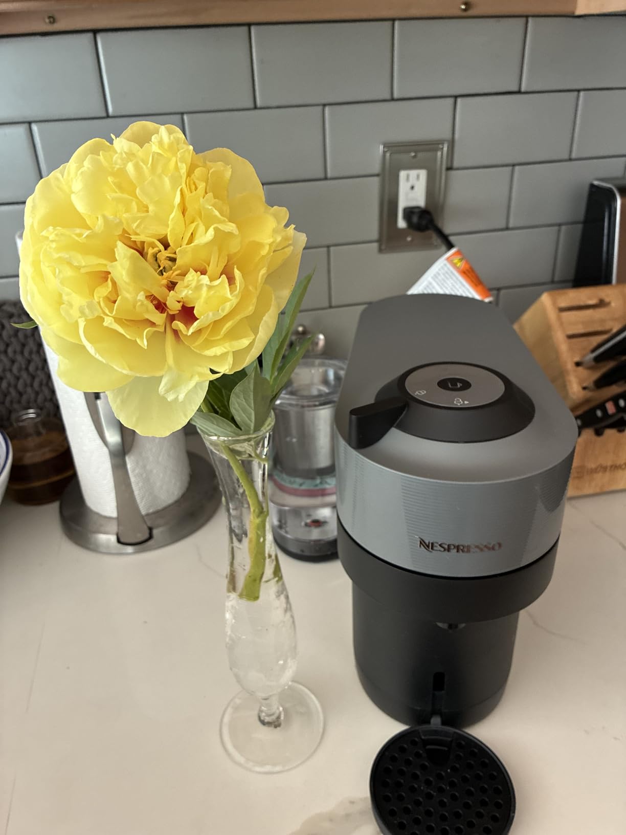 Vertuo Pop+ Coffee and Espresso Maker by Breville, Coconut White customer photo 2