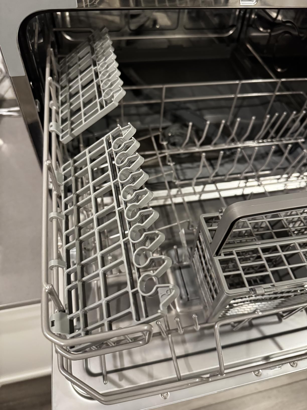 Midea MDC22P2ASS Countertop Dishwasher, 6 Place Settings & 6+2 Washing Cycles Portable Dishwashers, Energy Star Dish Washer for Dorm, RV & Apartment, Silver customer photo 2