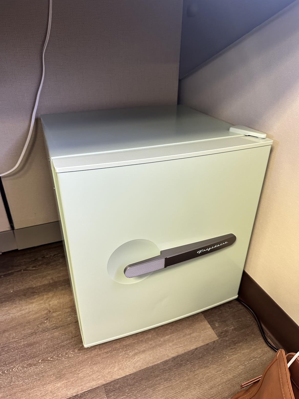 Frigidaire 1.6 Cu. Ft. Retro Series Compact Refrigerator, Built-In Side Bottle Opener, Green customer photo 1