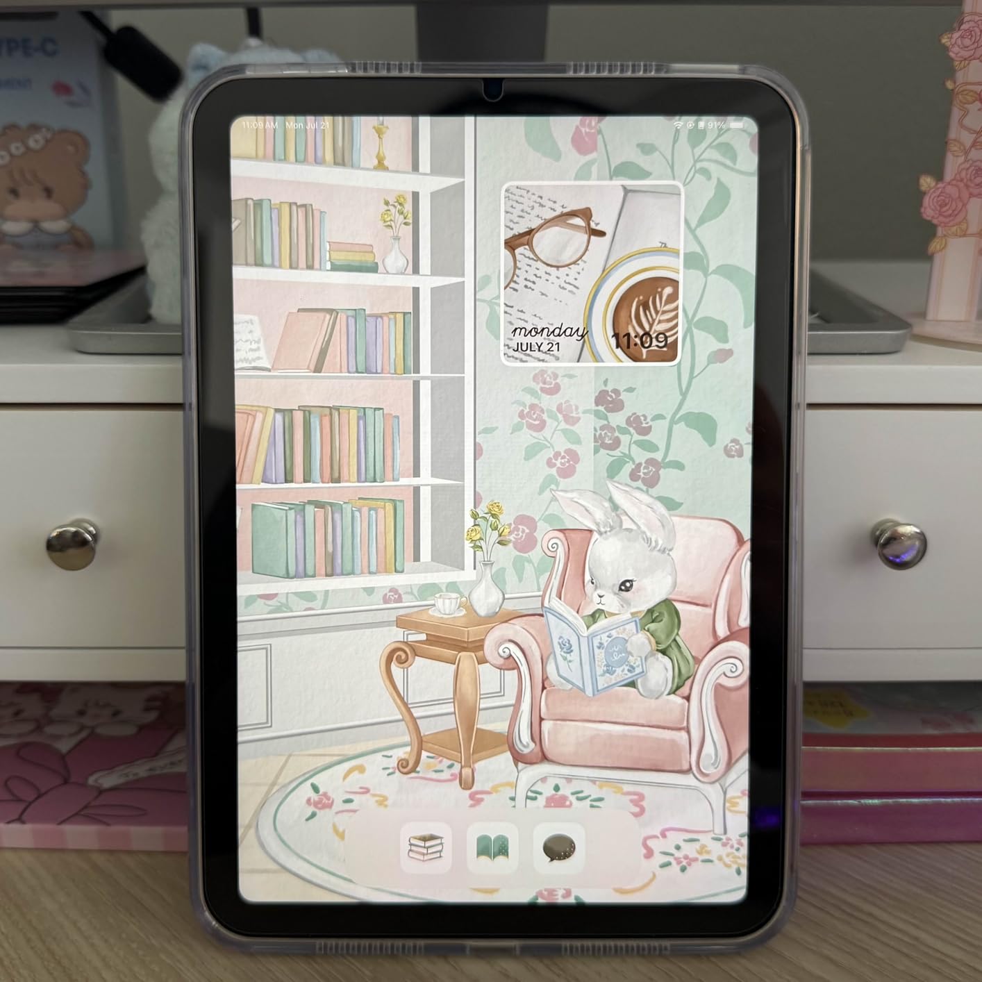 Apple iPad mini (A17 Pro): Apple Intelligence, 8.3-inch Liquid Retina Display, 128GB, Wi-Fi 6E, 12MP Front/12MP Back Camera, Touch ID, All-Day Battery Life - Space Gray customer photo 2