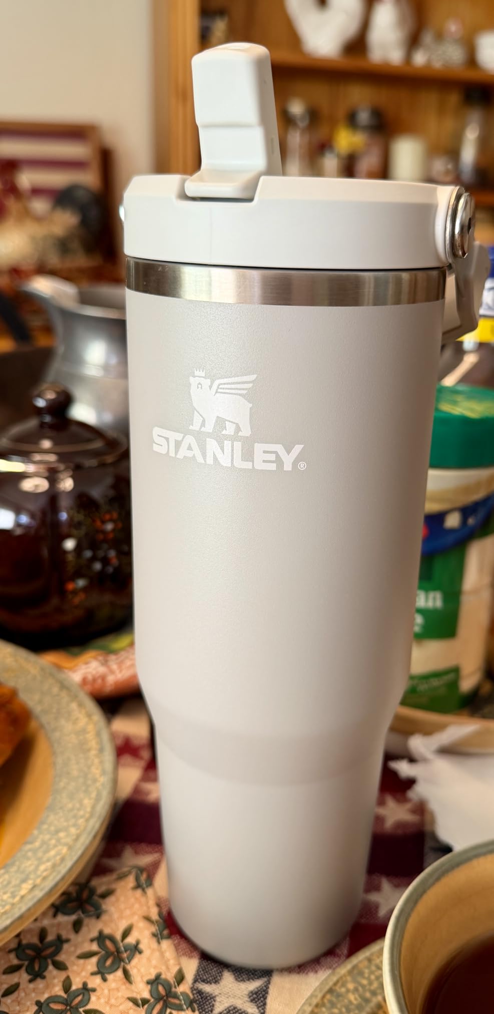 Stanley IceFlow 2.0 Flip Straw Tumbler with Handle 30 oz | Twist On Lid and Flip Up Straw | Leak Resistant Water Bottle | Insulated Stainless Steel | BPA-Free | Dried Pine customer photo 1