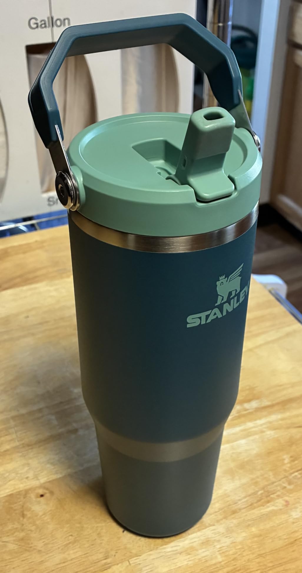 Stanley IceFlow 2.0 Flip Straw Tumbler with Handle 40 oz | Twist On Lid and Flip Up Straw | Leak Resistant Water Bottle | Insulated Stainless Steel | BPA-Free | Black 2.0 customer photo 2
