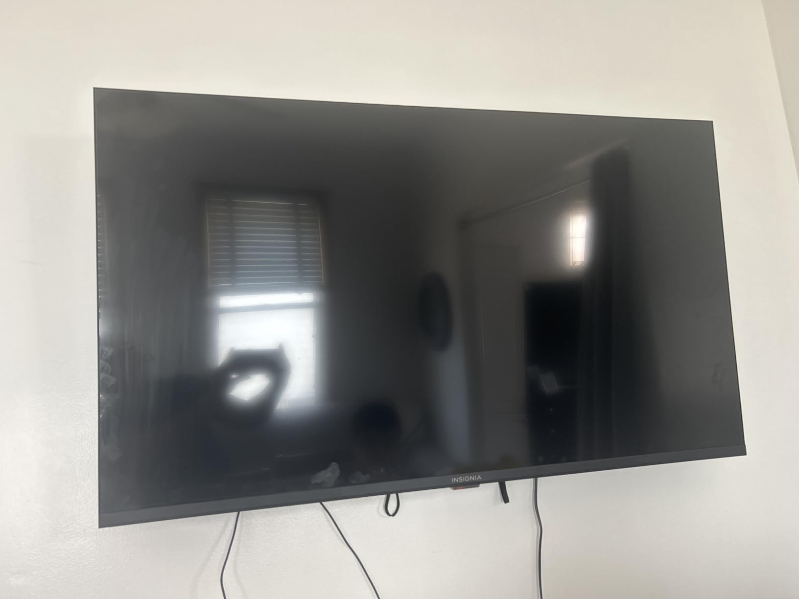 INSIGNIA 55-inch Class F50 Series LED 4K UHD Smart Fire TV with Alexa Voice Remote (NS-55F501NA26) customer photo 2
