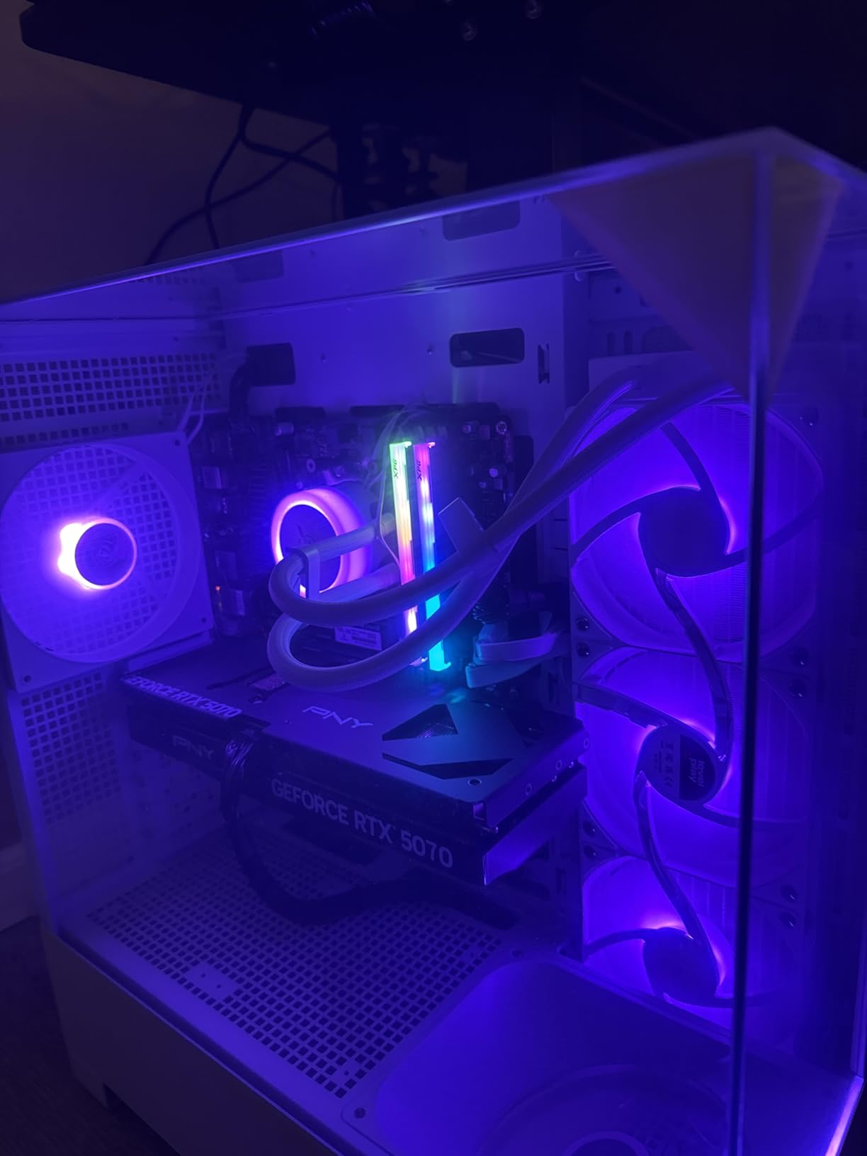 Skytech Gaming Azure 3 Desktop PC, Ryzen 7 7700X 4.5 GHz (5.4GHz), NVIDIA RTX 5070 12GB, 1TB Gen4 NVMe SSD, 32GB DDR5 RAM 6000 RGB, 850W Gold ATX 3 PSU, 360mm ARGB AIO, Wi-Fi, Win 11 customer photo 1