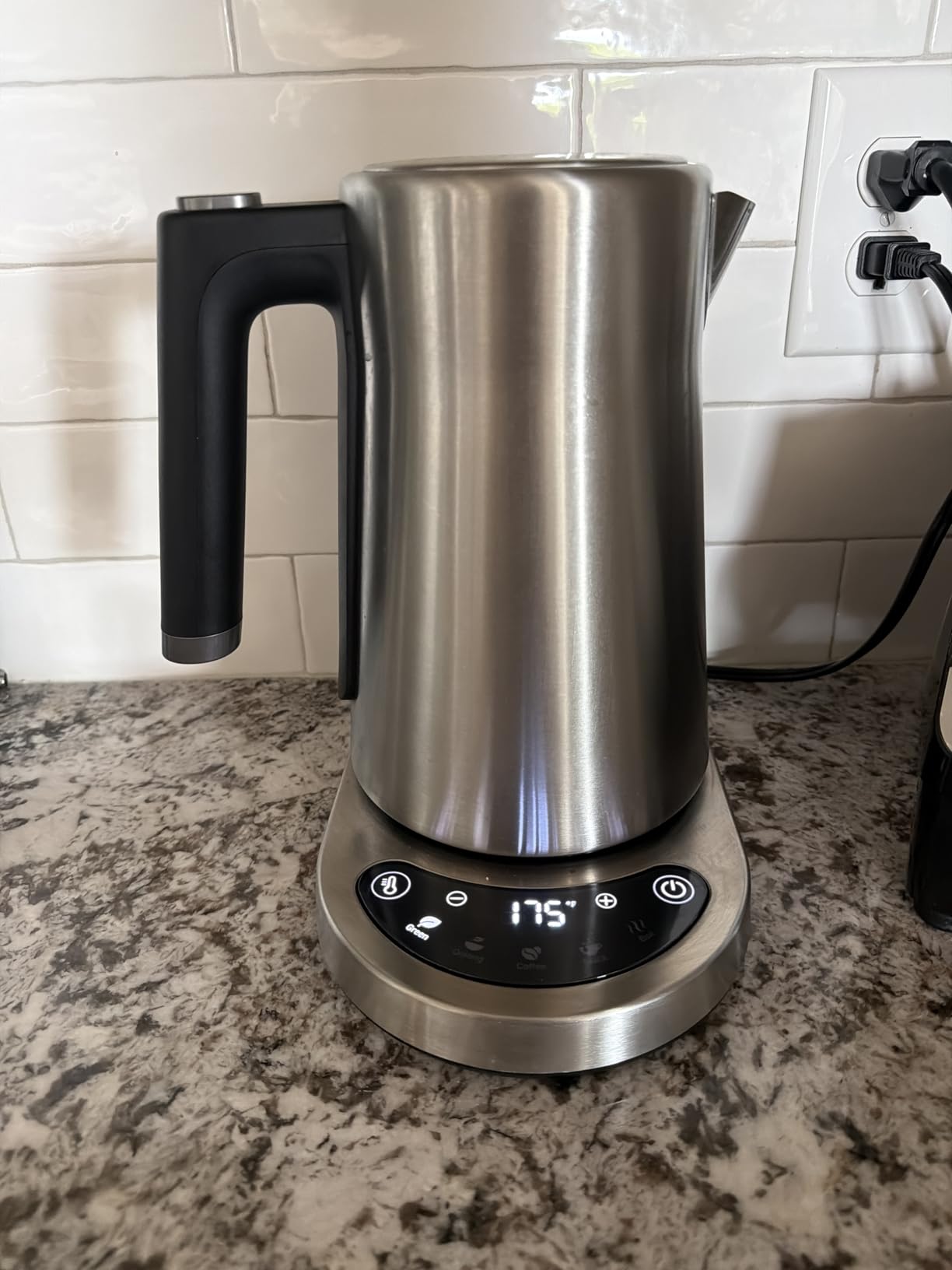 Cosori Electric Kettle, Plastic-Free Interior, 5 Presets ±5℉ Temperature Control, Fast Boiling, 2 Lid Opening, 60Min Keep Warm, Stainless Steel Tea Kettle for Tea, Hot Water, Boil Water, Coffee, 1.7L customer photo 2