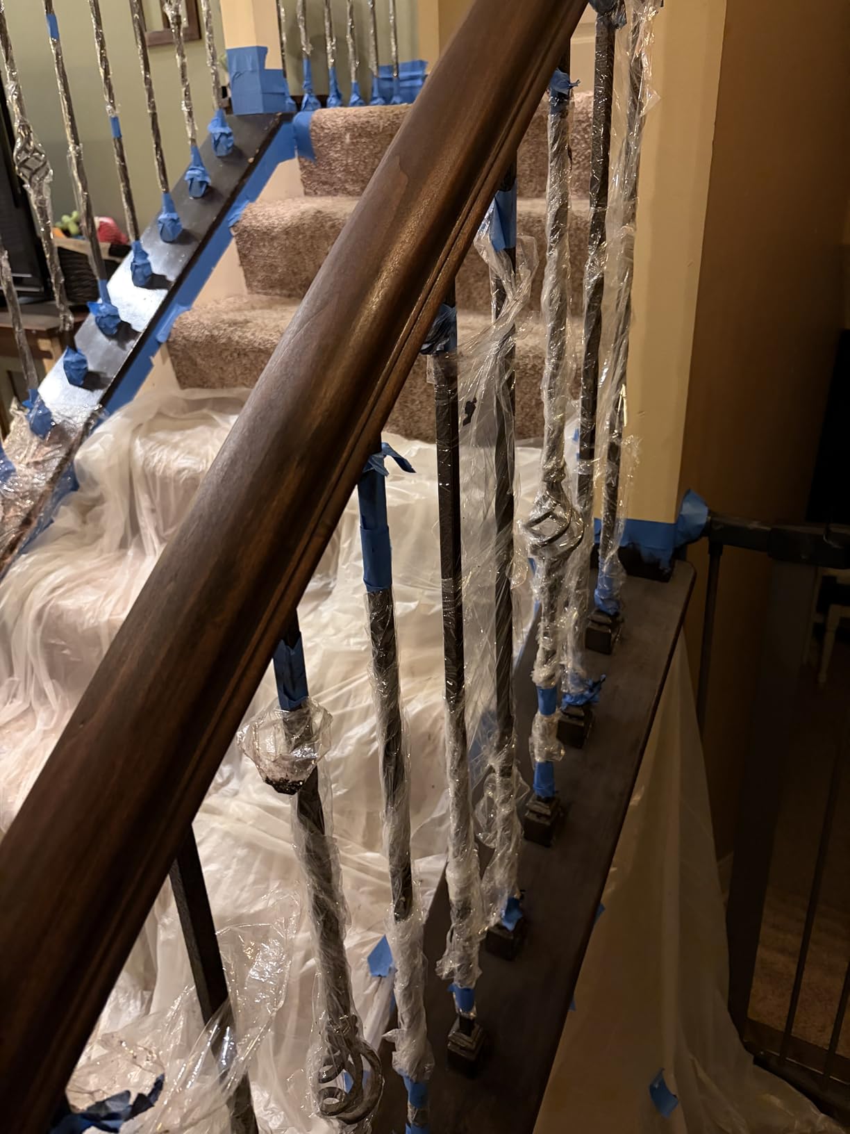 ScotchBlue Original Multi-Surface Painters Tape, 2 Inch Wide (1.88 in. x 60 Yds), 1 Roll Blue Paint Tape Protects Surfaces & Removes Easily, Masking Tape for Indoor and Outdoor Use (2090-48NC) customer photo 2