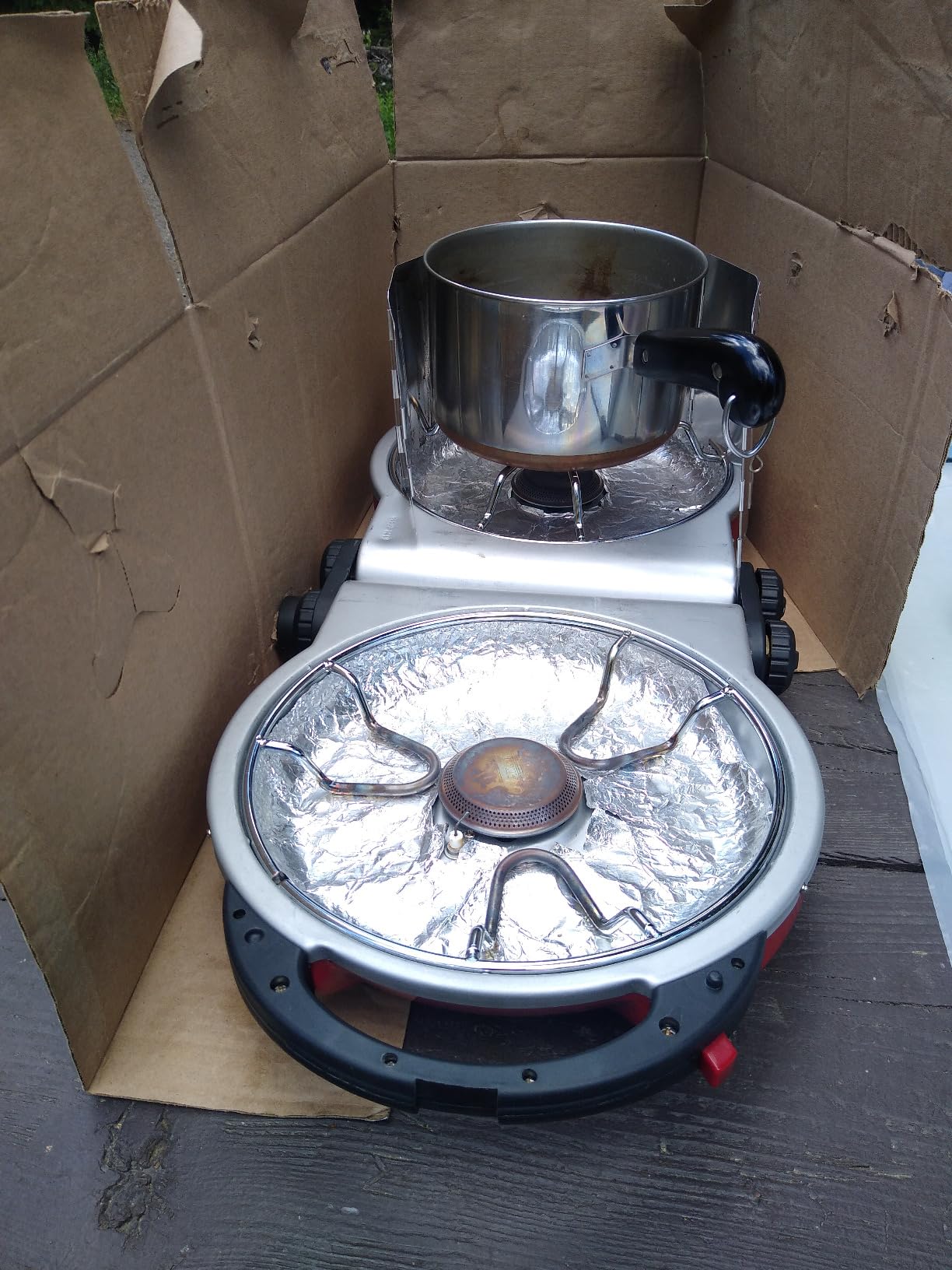 Coleman Fold 'N Go 2-Burner Propane Stove, Dual Adjustable Burners with 20,000 BTUs of Power & InstaStart Ignition, Great for Camping, Tailgating, Grilling, & More customer photo 2