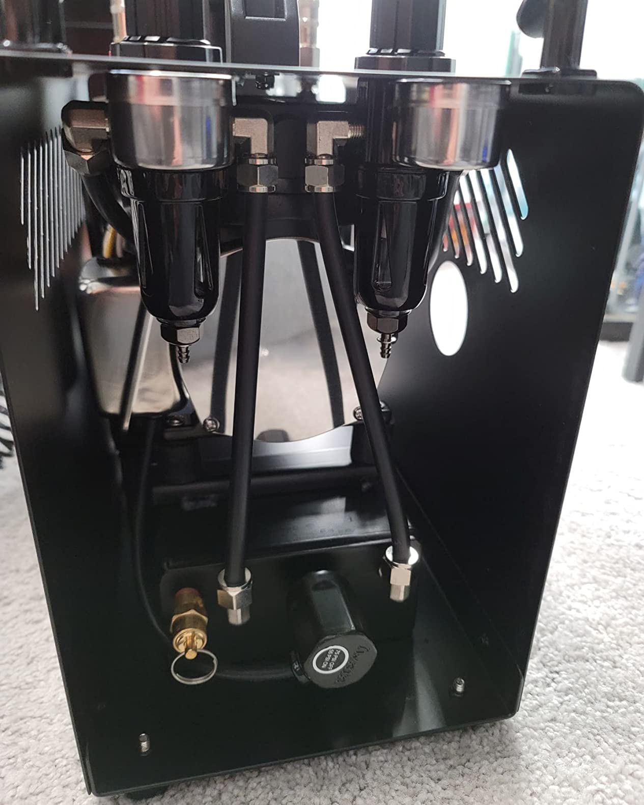 Iwata-Medea - Power Jet Pro Air Compressor (IS975) customer photo 1