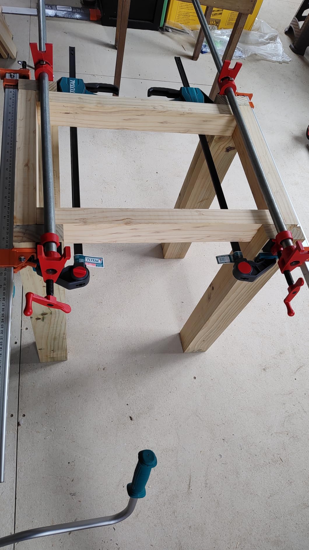 BESSEY BPC-H12, 1/2 In. H Style Pipe Clamps - Incredibly Versatile, Easy To Assemble, Indispensable Workshop Clamp For Woodworking, Carpentry, Home Improvement, and DIY Projects customer photo 1