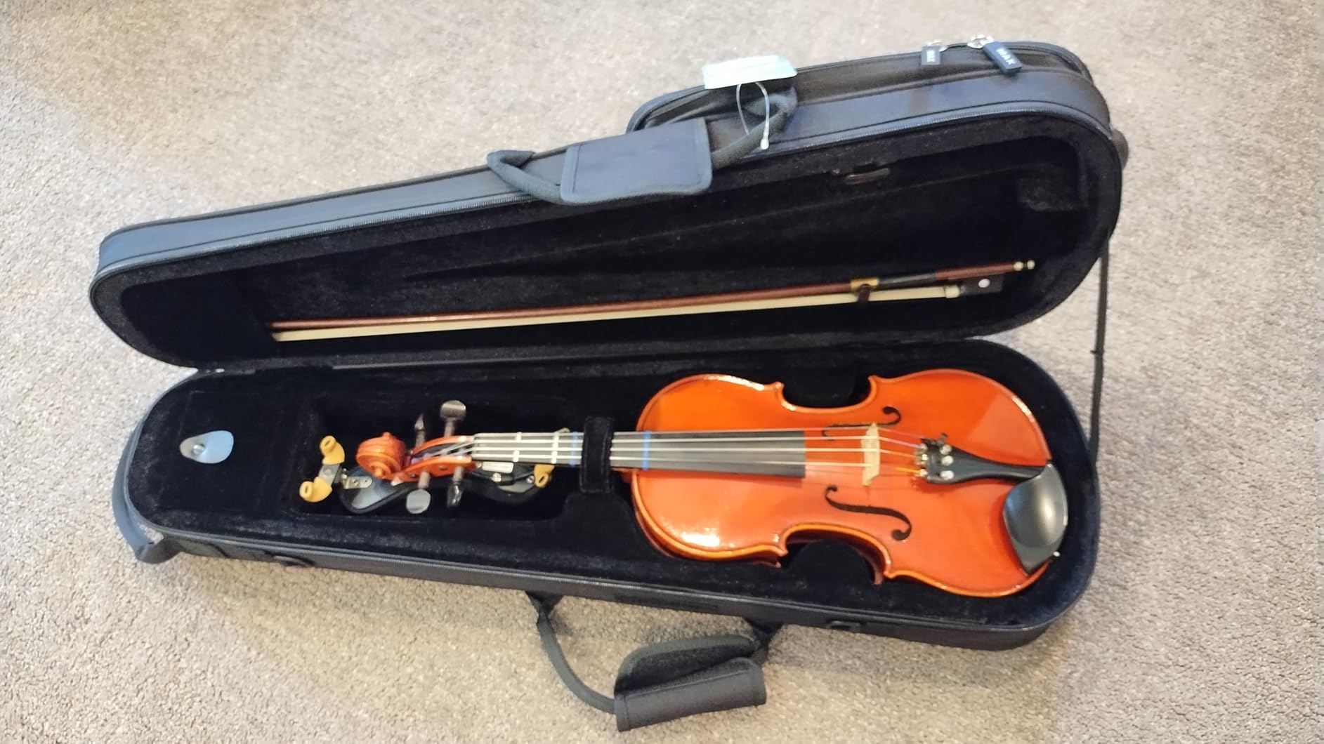 Protec MAX 4/4 Full Size Lightweight Violin Case, Black, Model MX044 customer photo 1
