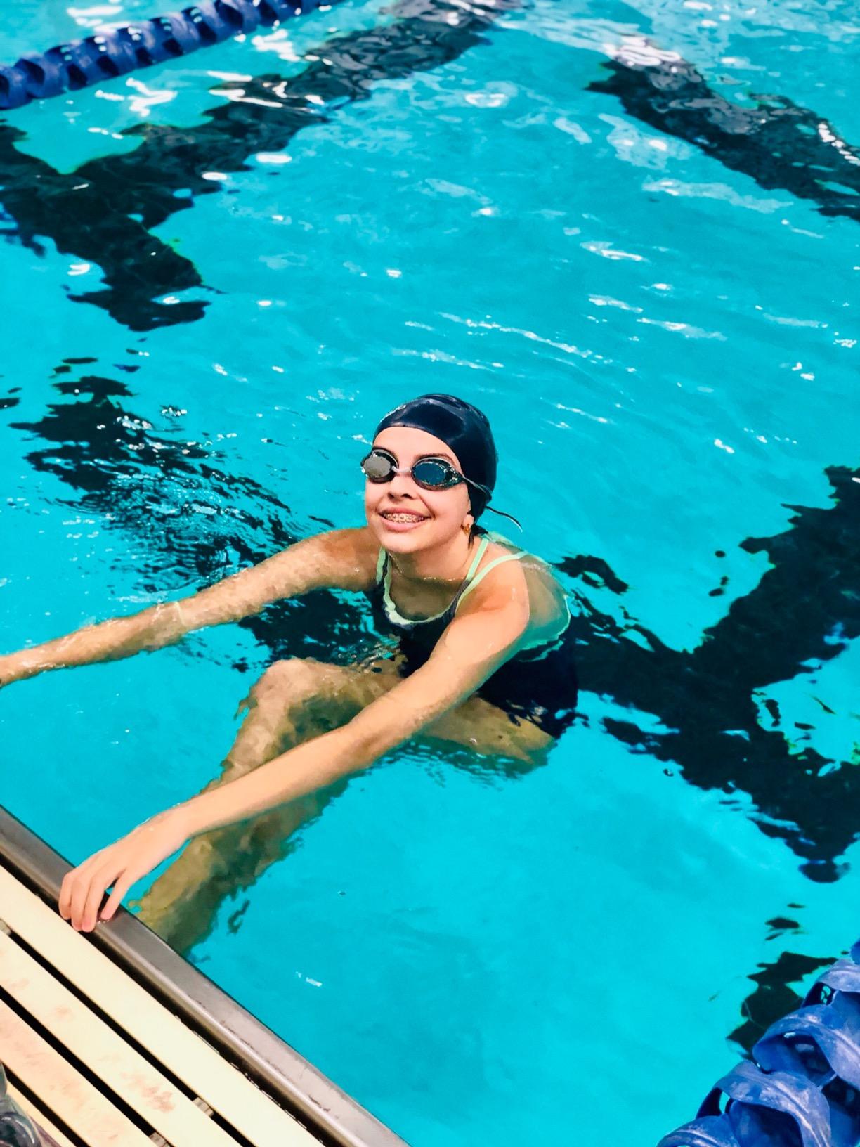Speedo unisex-adult Swim Goggles Mirrored Vanquisher customer photo 2