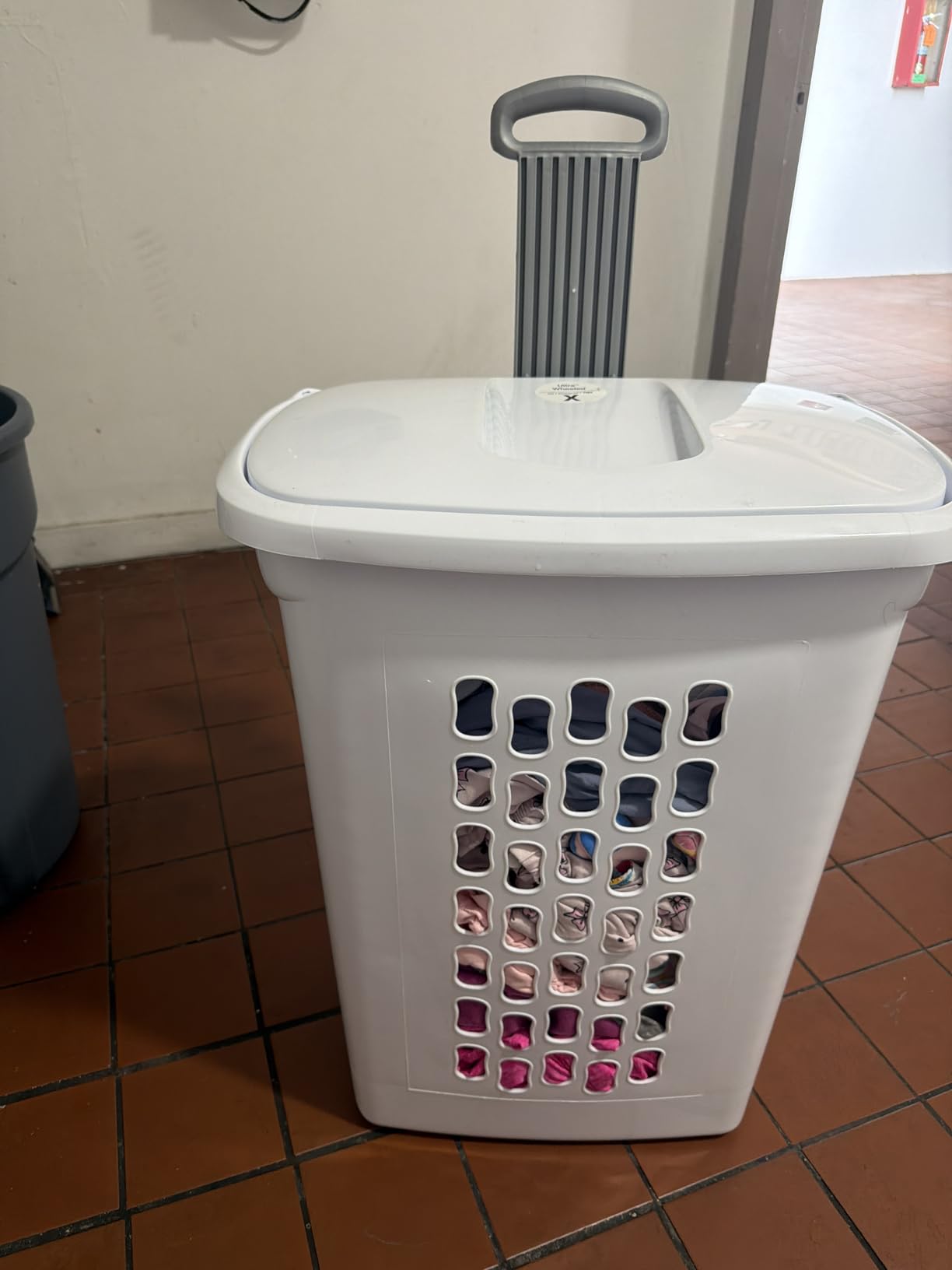 Sterilite Ultra Wheeled Laundry Hamper with Lid, Handle and Wheels for Easy Rolling of Clothes to and from the Laundry Room, Plastic, White, 1-Pack customer photo 1