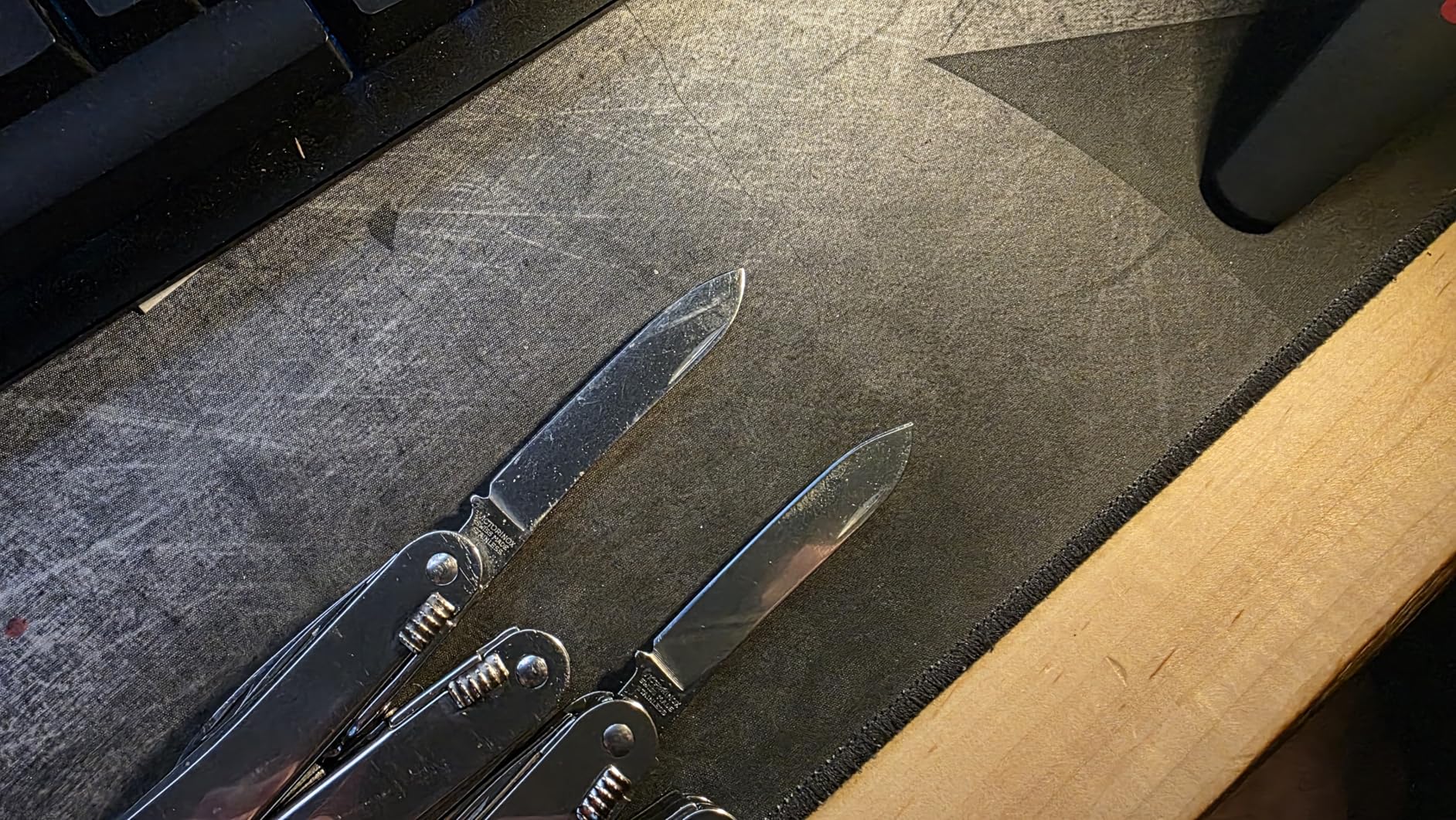 Victorinox Swiss Tool Spirit X Multi Tool, 24 Functions & Leather Pouch customer photo 2