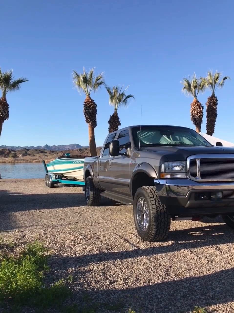 DRIVEN Marine Polish & Sealant for Super High Gloss Wet Look, Protection from Water Spots & Contaminants - Polymer Polish Against Intense Heat from Sun, Exhaust Stain & More - for Boats, RVs, More customer photo 1