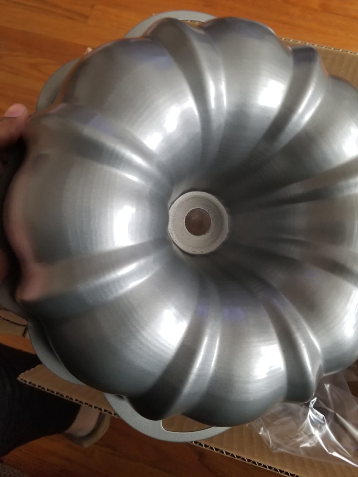 Nordic Ware ProForm Bundt, 12 Cup, Gray customer photo 1