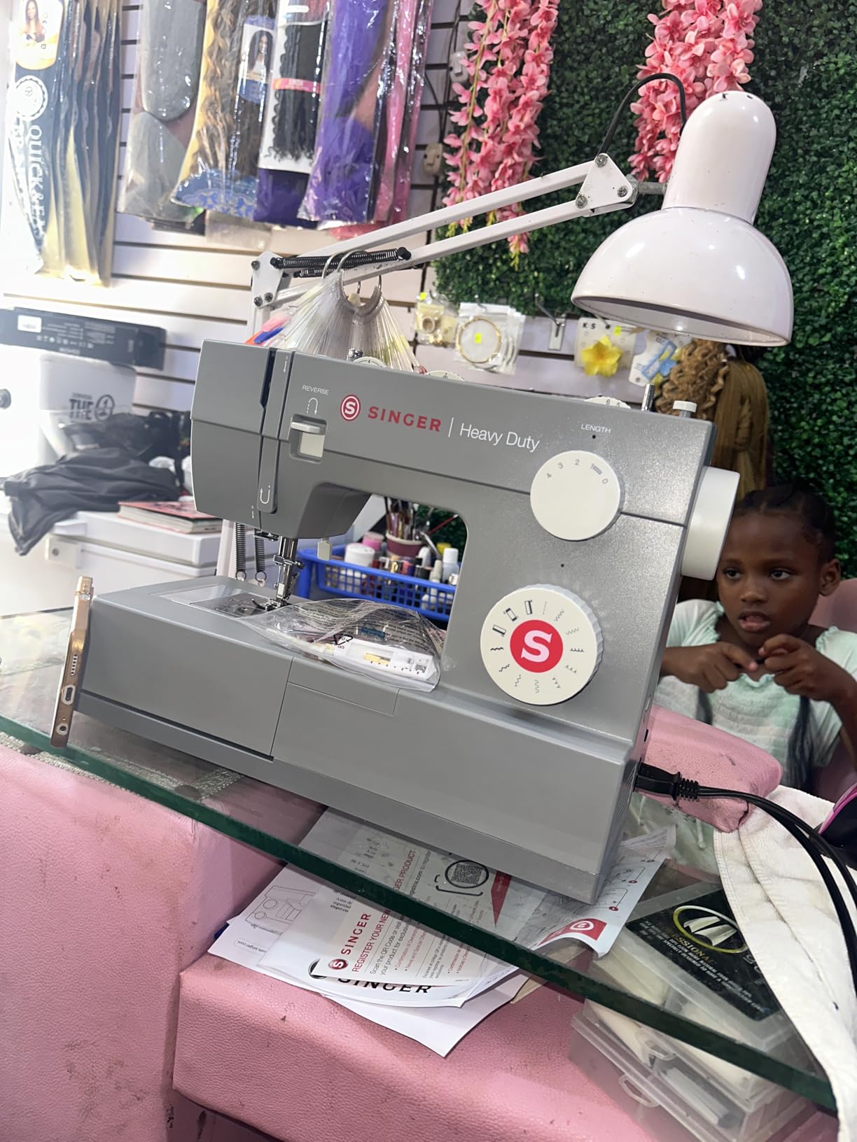 SINGER Heavy Duty 4411 High Speed Sewing Machine, 11 Built-In Stitches, Metal Frame, 4-Step Buttonhole customer photo 1