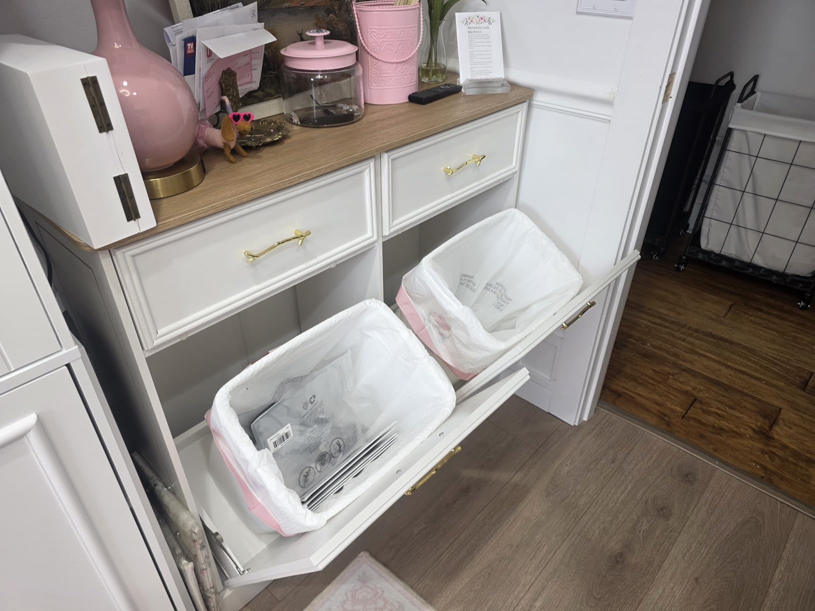 Rubbermaid Small Kitchen Bathroom Trash Can, 9 Gallons, White, Waste Basket for Under Counter/Kitchen/Office/Bedroom/Bathroom customer photo 1