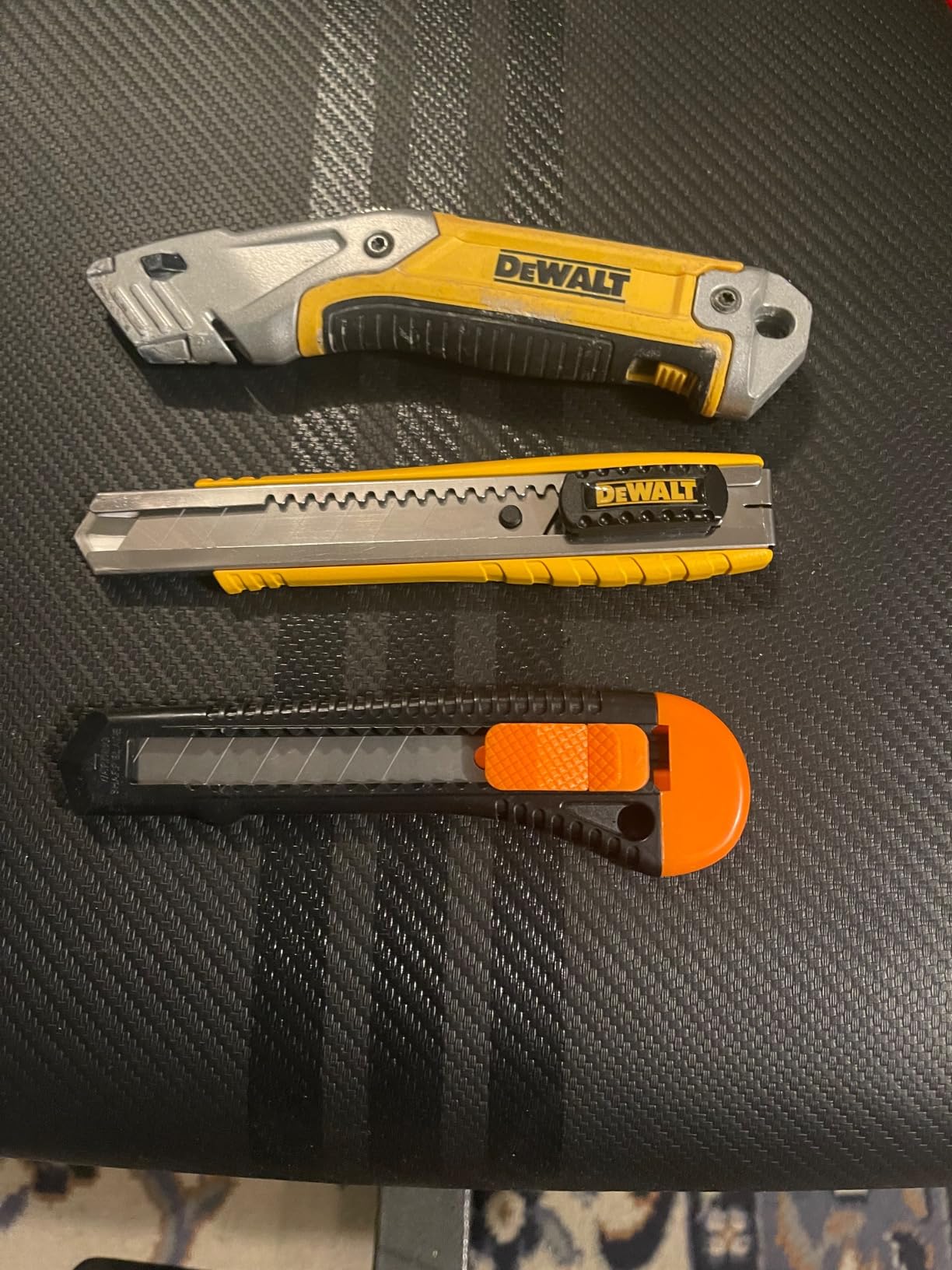 DEWALT Utility Knife, Single Blade Snap-Off, 25mm (DWHT10045) customer photo 1