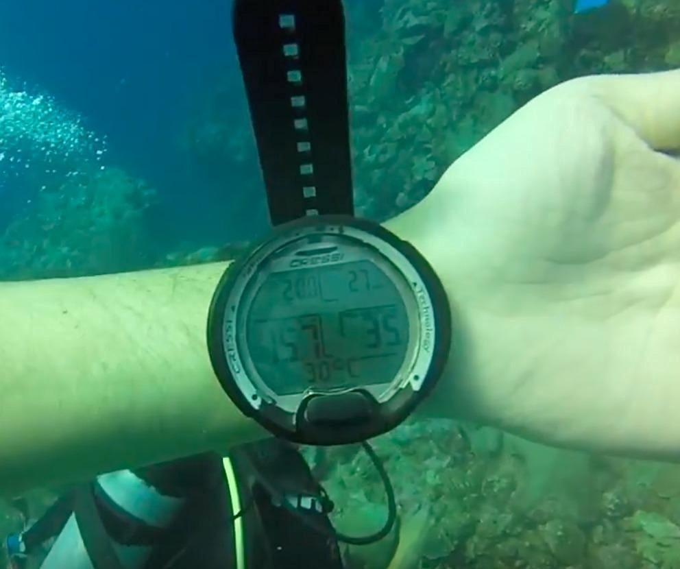 Cressi Leonardo 2.0 Scuba Dive Computer - Air, Nitrox & Gauge Dive Watch - Backlit Waterproof Watch customer photo 1