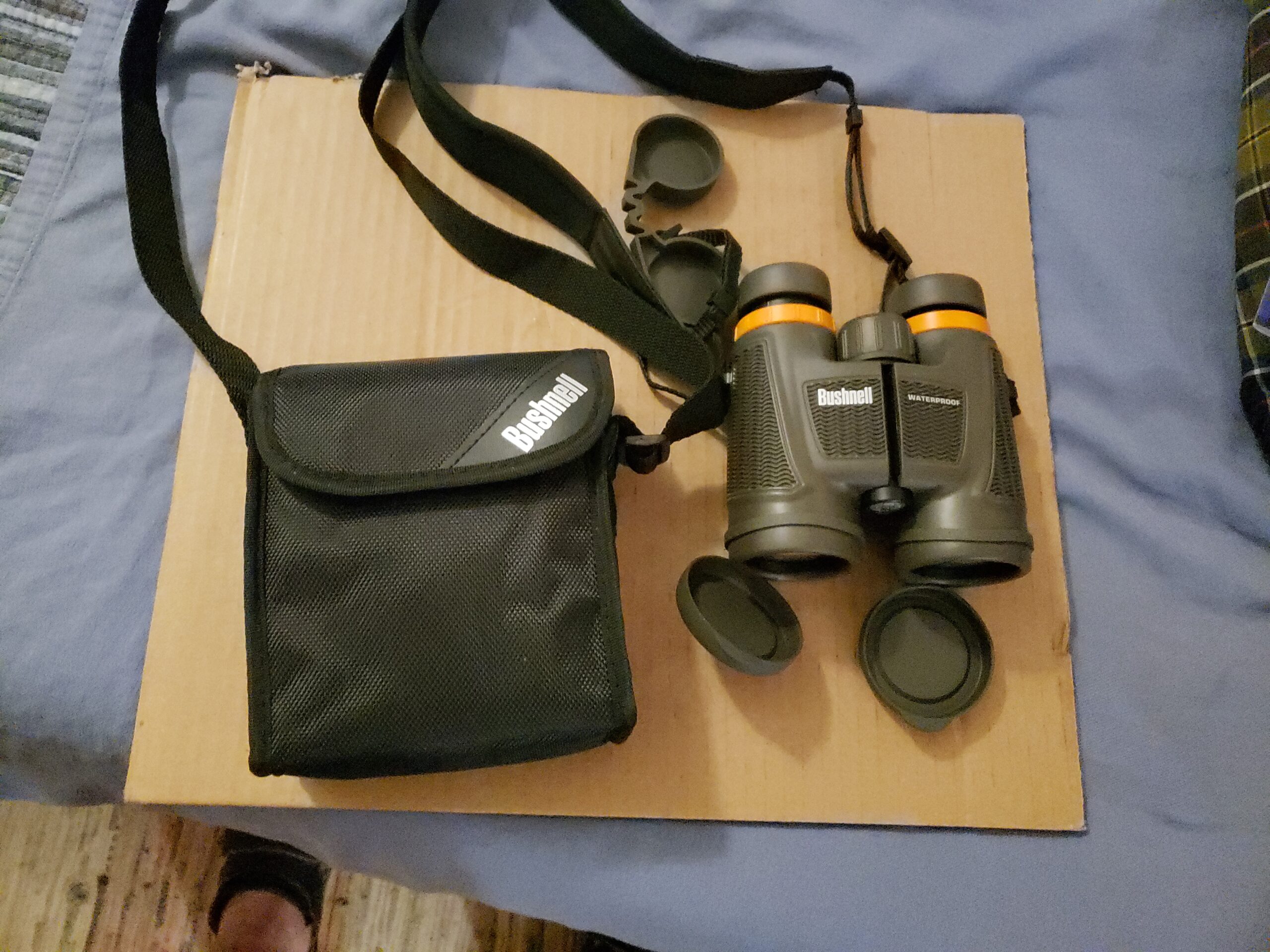 Bushnell H2O Xtreme 10x42 Compact Waterproof Binoculars - Fully Multi-Coated Lenses, Anti-Fog, High-Performance Optics for Hunting, Birdwatching, Fishing, Boating, and Travel customer photo 2