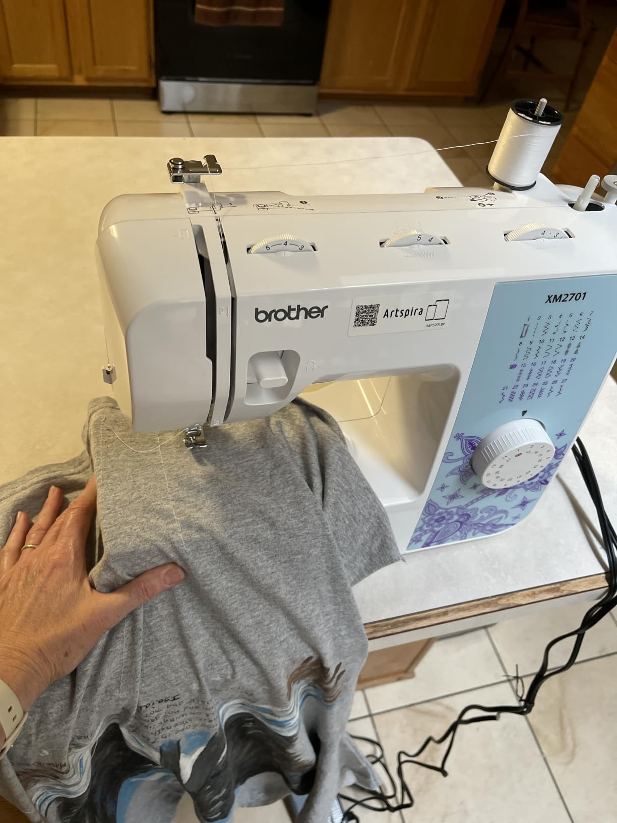 Brother Sewing Machine, XM2701, Lightweight Machine with 27 Stitches, 6 Included Sewing Feet customer photo 1