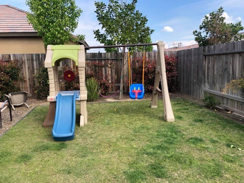 Step2 Play Up Gym Set for Kids, Outdoor Swing Set, Backyard Slide, Swings, Playhouse, & Crawl Space, Two Tier, Easy Set Up, Toddlers Ages 3-6 Years Old customer photo 2