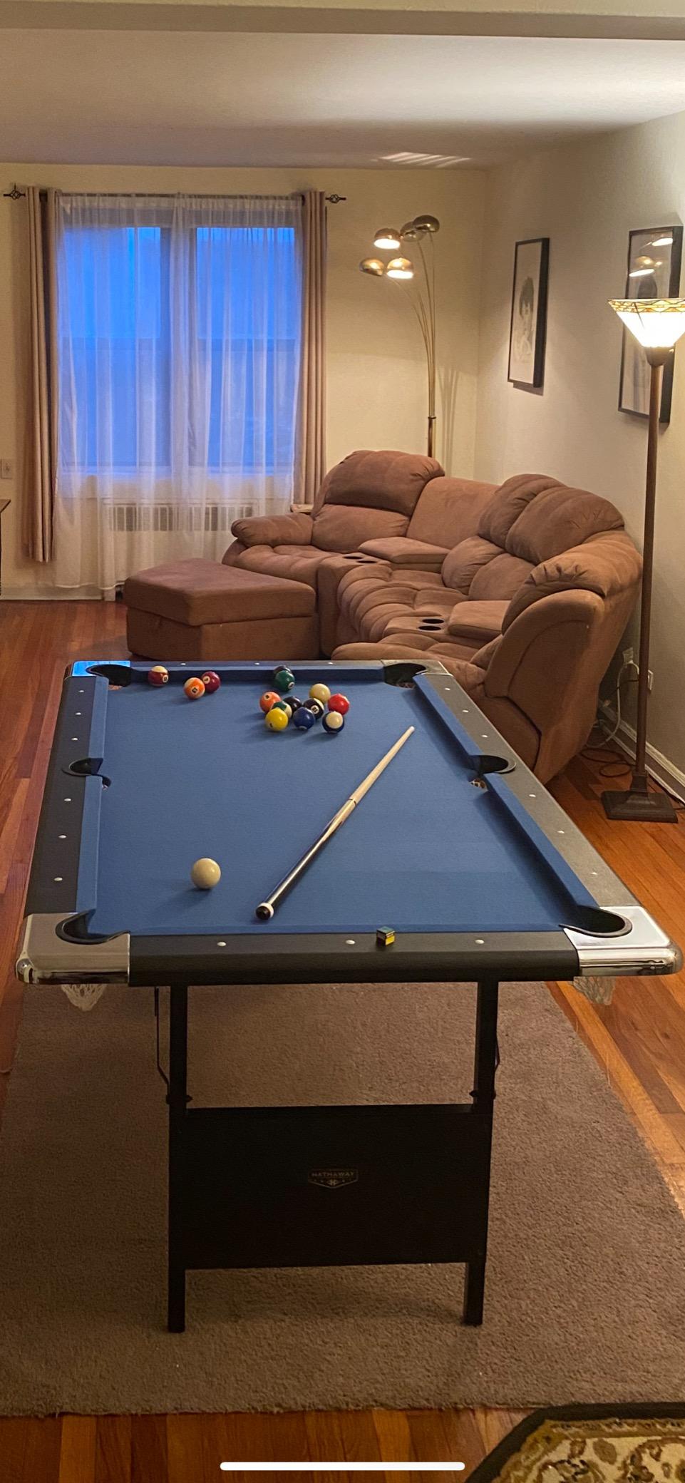 Hathaway Fairmont Folding Pool Table for Family & Home Use Includes Full Set of Billiard Balls, Cues, Chalk, Triangle and Carrying Bag, Portable Space-Saving Table customer photo 1