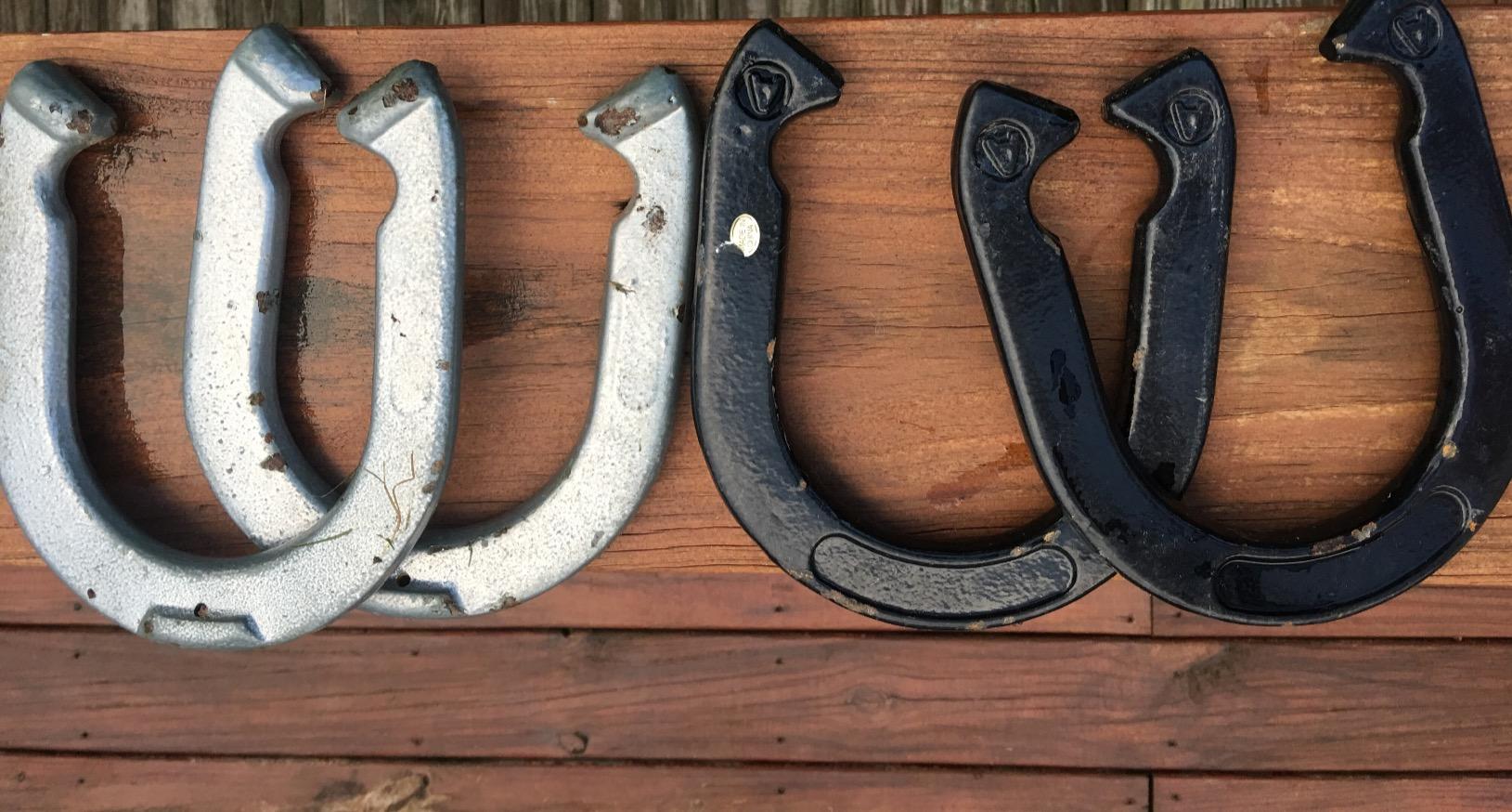 Trademark Innovations Premium Reinforced Carbon Steel Horseshoe Set with Carry Bag (Black and Gray) customer photo 1