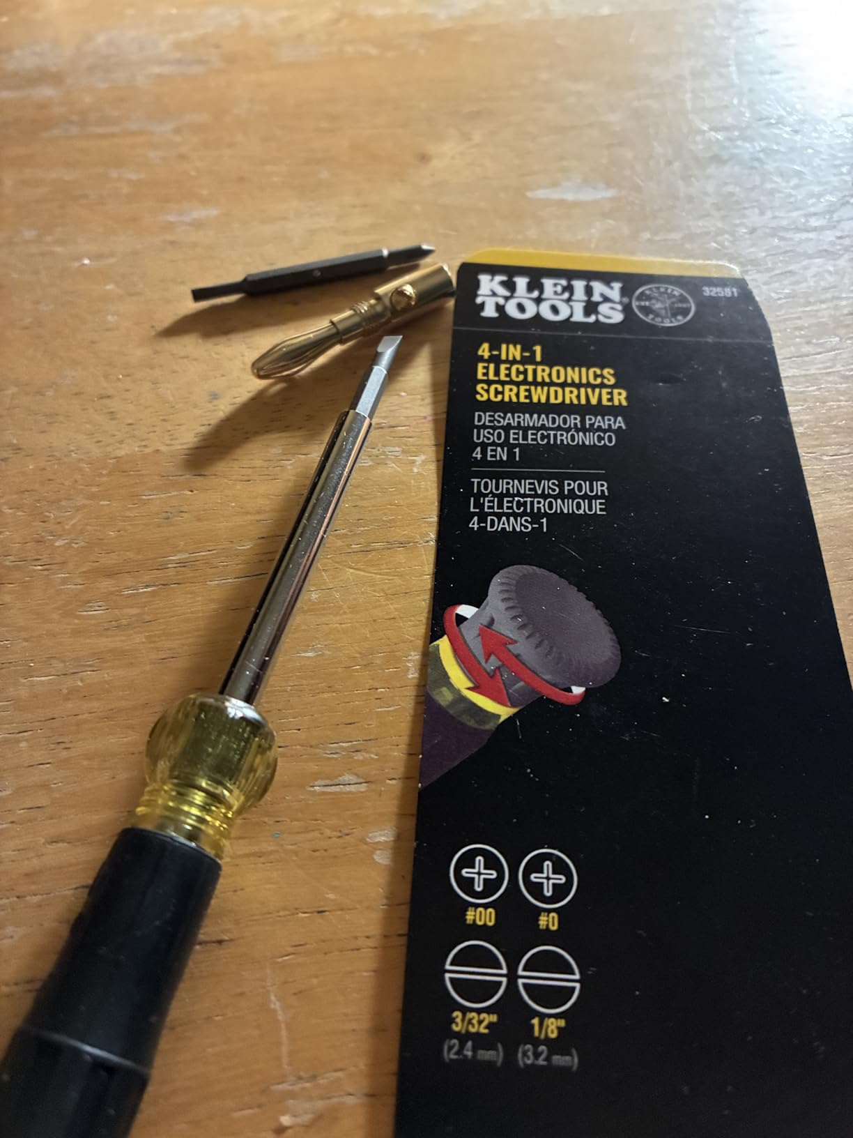 Klein Tools 32581 4-in-1 Electronics Screwdriver Set with 2 Slotted, 2 Phillips Precision Machined Bits customer photo 2