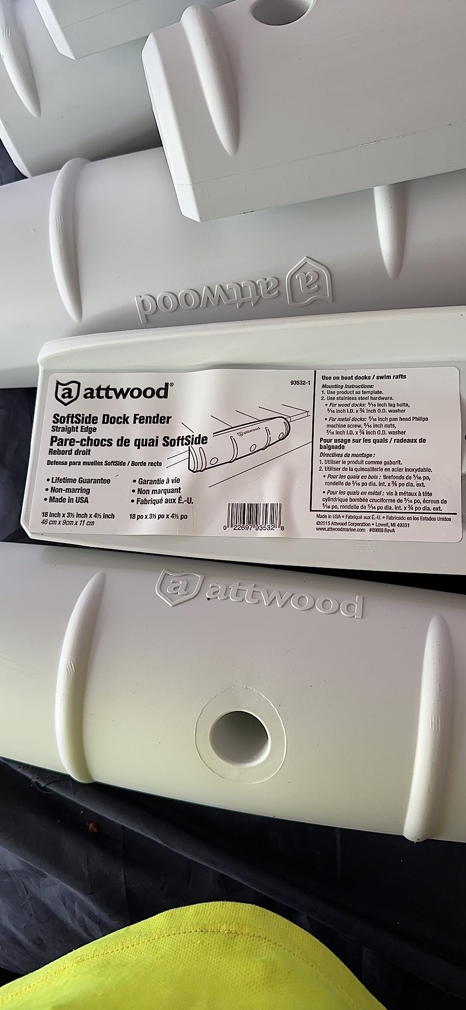 Attwood 93532-1 Softside UV-Resistant Marine Boat Fender customer photo 1