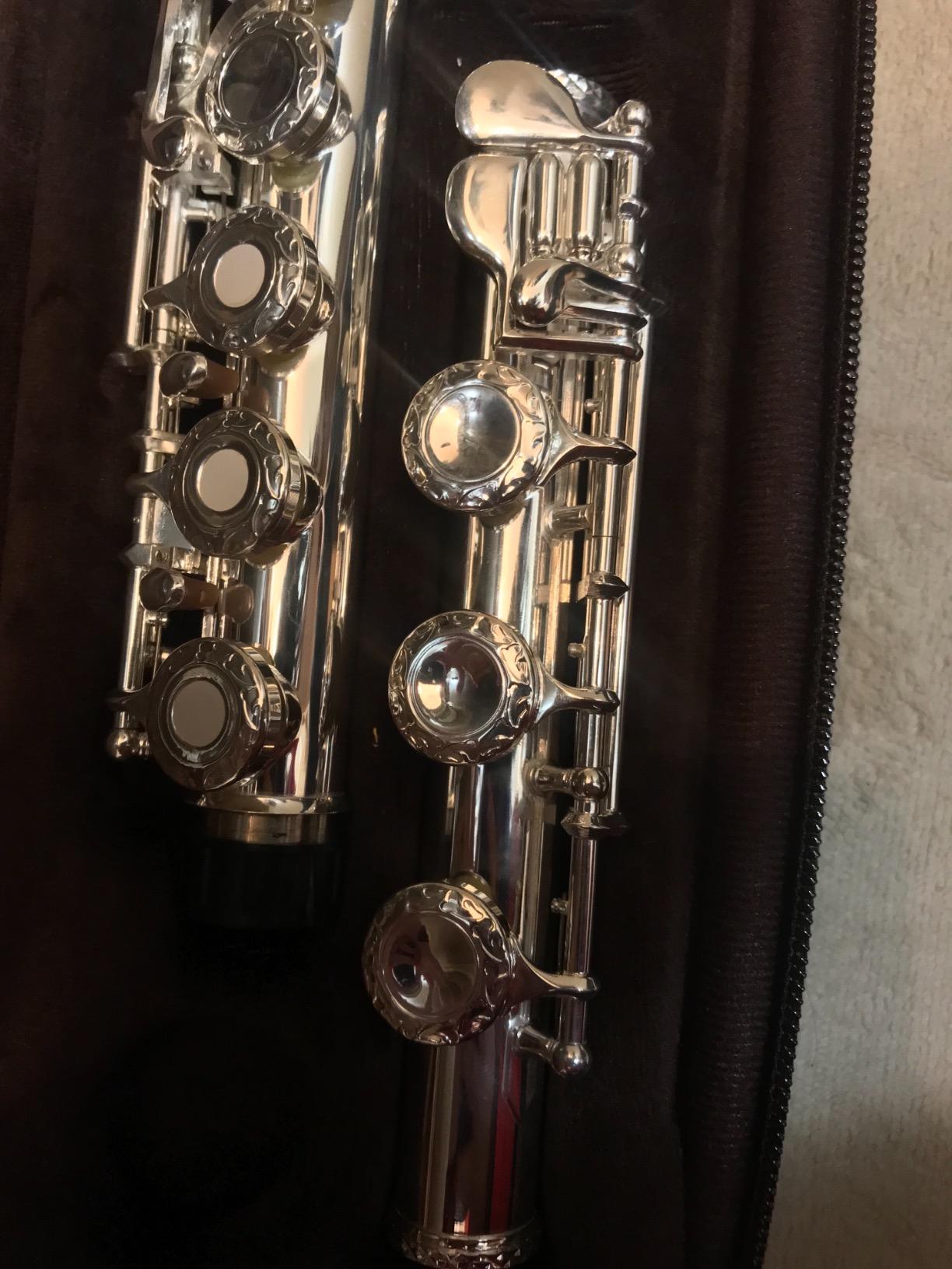 Glory HAND-ENGRAVED SILVER PLATED HIGH GRADE FLUTE 17 Hole OPEN/CLOSED C Flute With Case, Tuning Rod and Cloth and Gloves customer photo 1