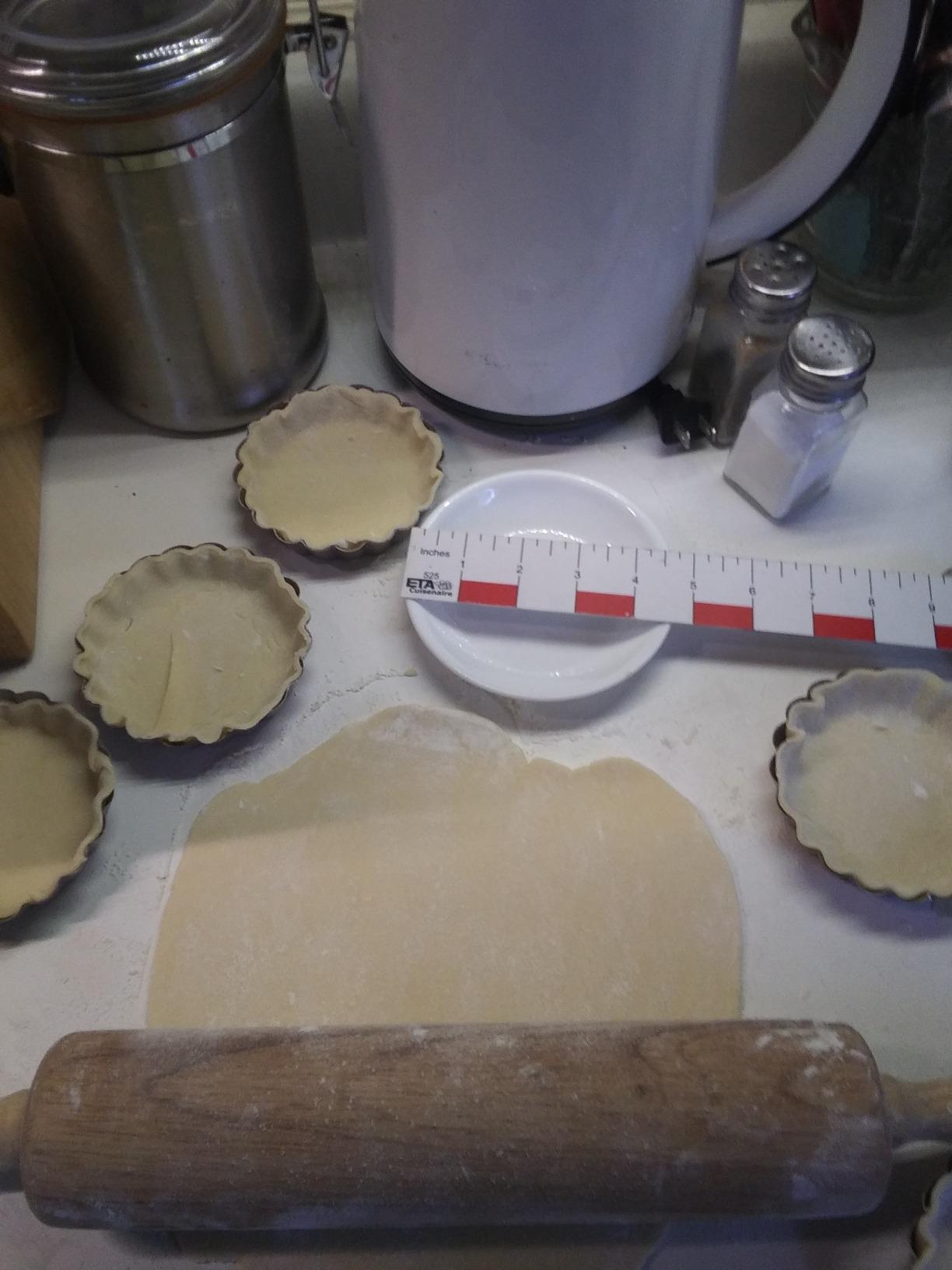 Webake 4 Inch Mini Tart Pan Set of 6, Non-Stick Small Tart Mold Quiche Pans with Removable Bottom Mini Tart Tins customer photo 1