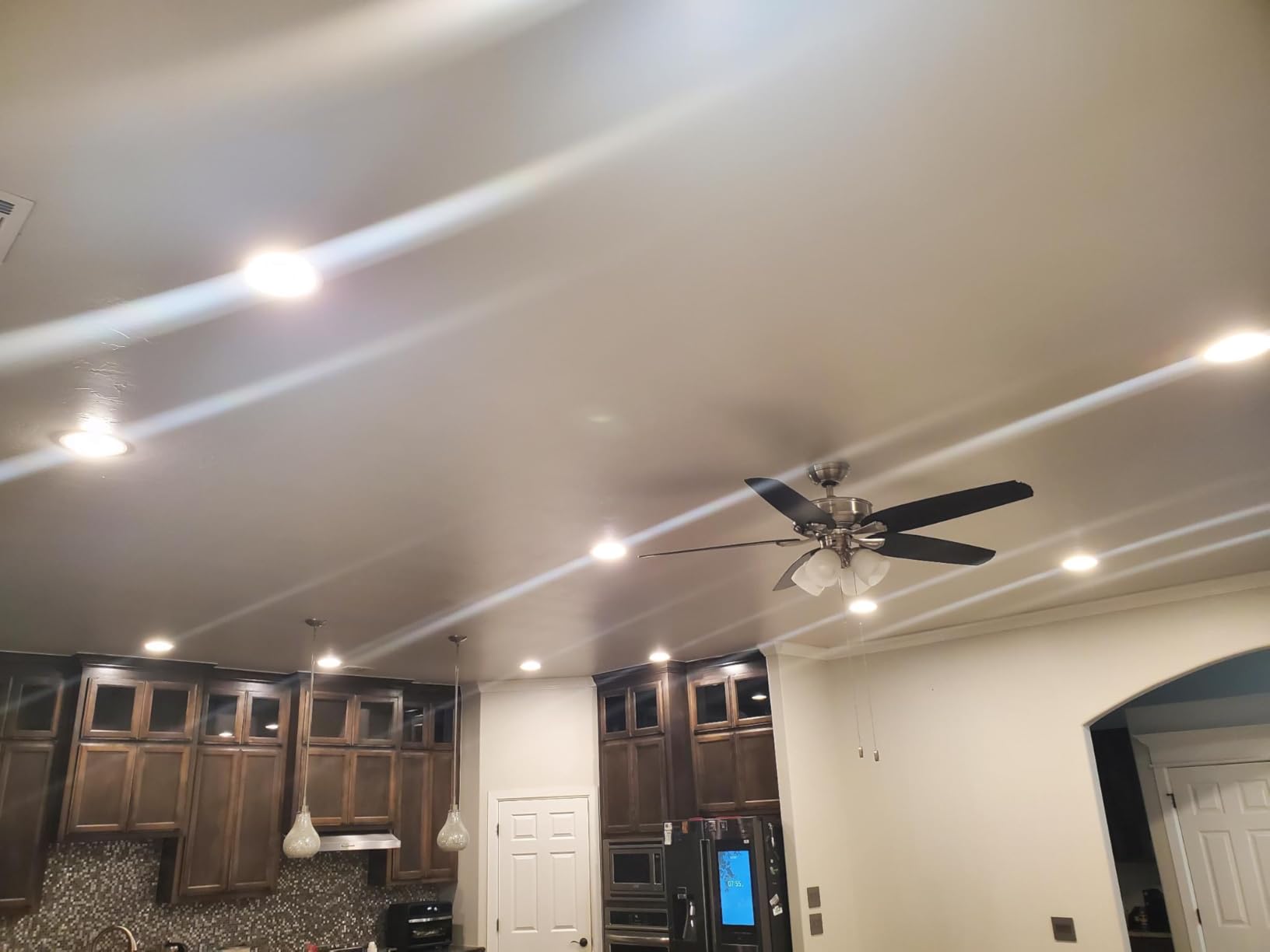 Sunco 6 Pack BR40 LED Light Bulbs, Indoor Flood Lights, Recessed Can Light Bulb, 1400 LM, 17W (100W Equivalent), 5000K Daylight, Dimmable, E26 Base, for Home, Bedroom, Kitchen UL customer photo 1