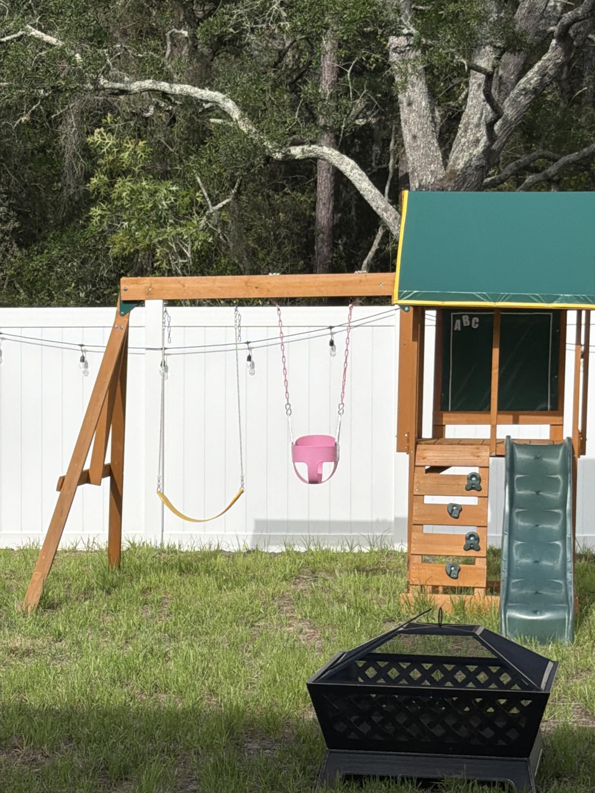 KidKraft Appleton Wooden Swing Set (Amazon Exclusive) customer photo 1