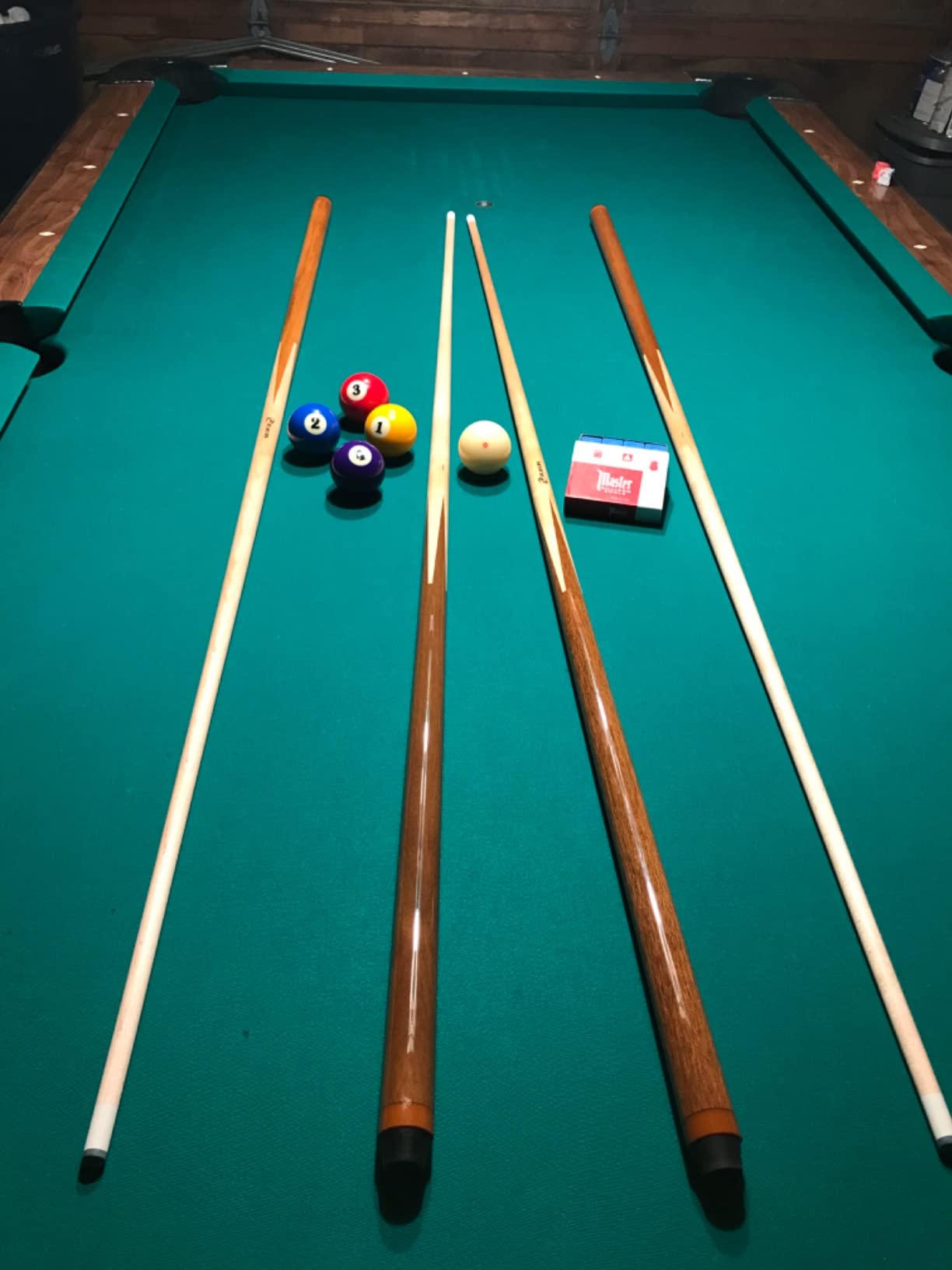 Players Set of One Piece House Pool Cue Sticks - Professional Quality for Commercial Or Residential Use (4 Cues) customer photo 1