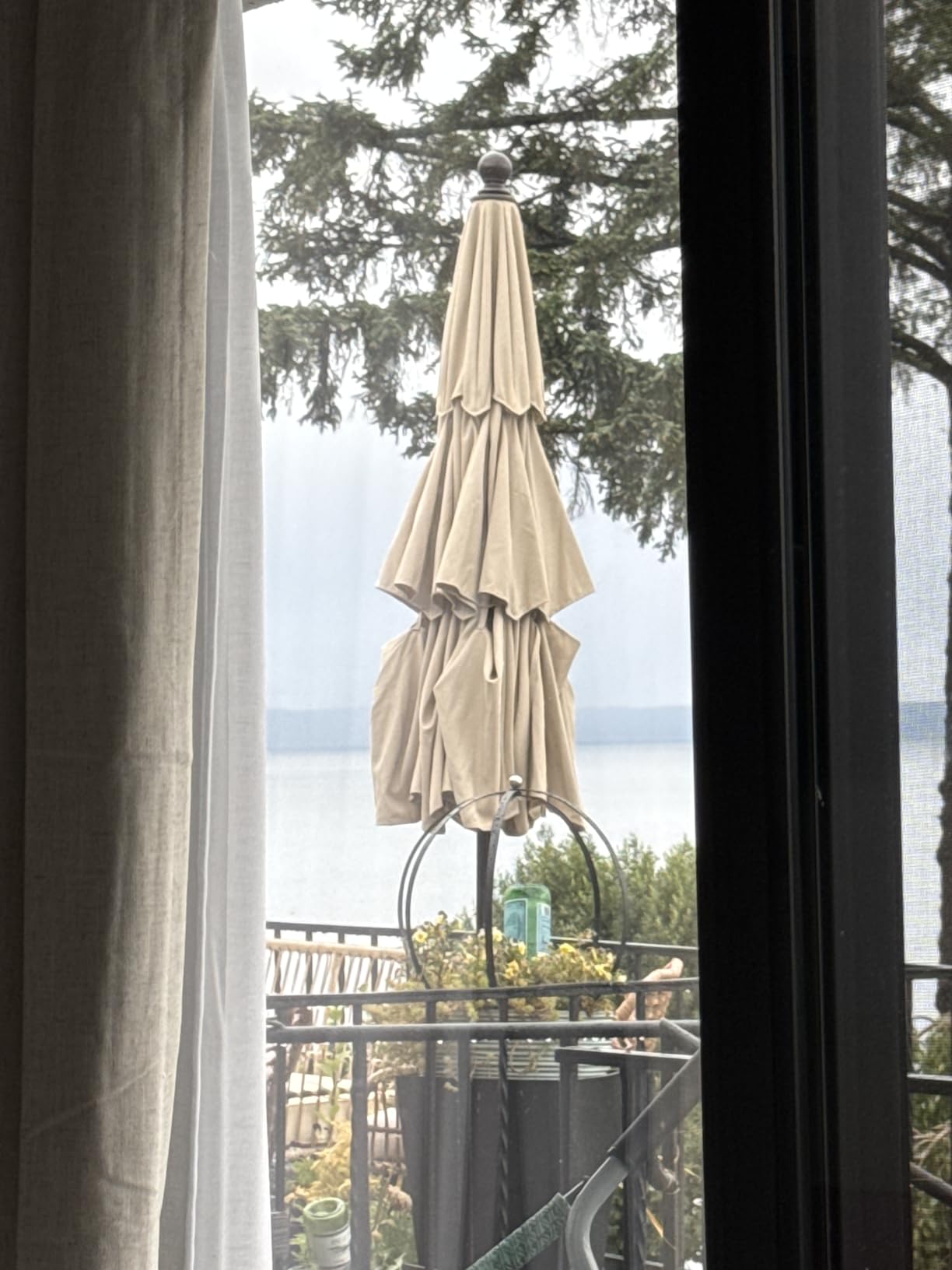 EliteShade USA 10-Year-Non-Fading 9ft 3-Tier Market Patio Umbrella, Commercial Grade Outdoor Table Umbrella with Crank Open, Windproof & UPF 50+ UV Protection, Heavy Duty Ventilation for Garden, Deck, Pool, Backyard, Beach & Bistro, Heather Beige customer photo 1