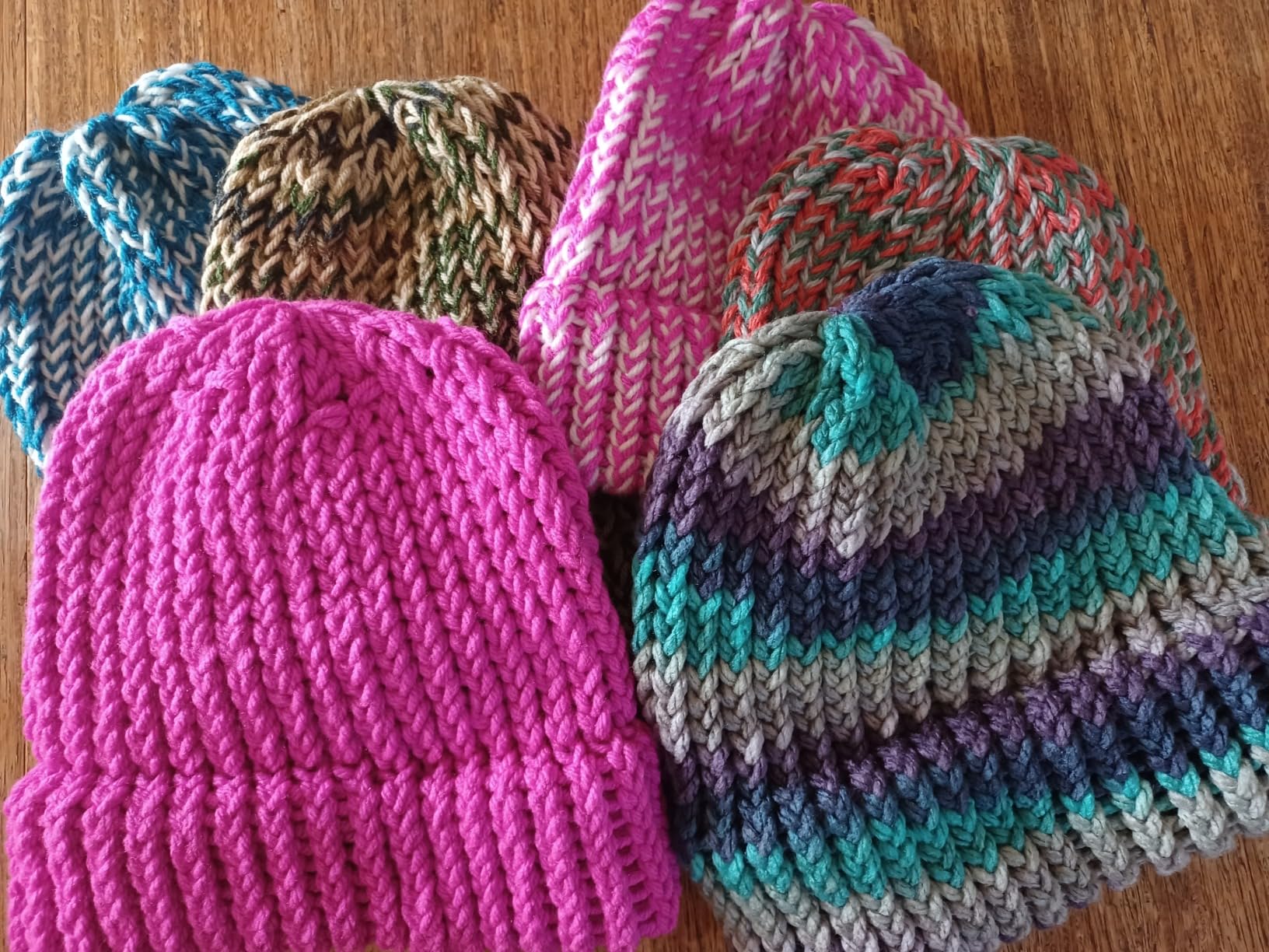 Frola Knitting Loom Craft Kit - 6 Round Knitting and 4 Long Knitting Include Hook Needle, Pompom Maker for Crochet, Hat, Scarf customer photo 2