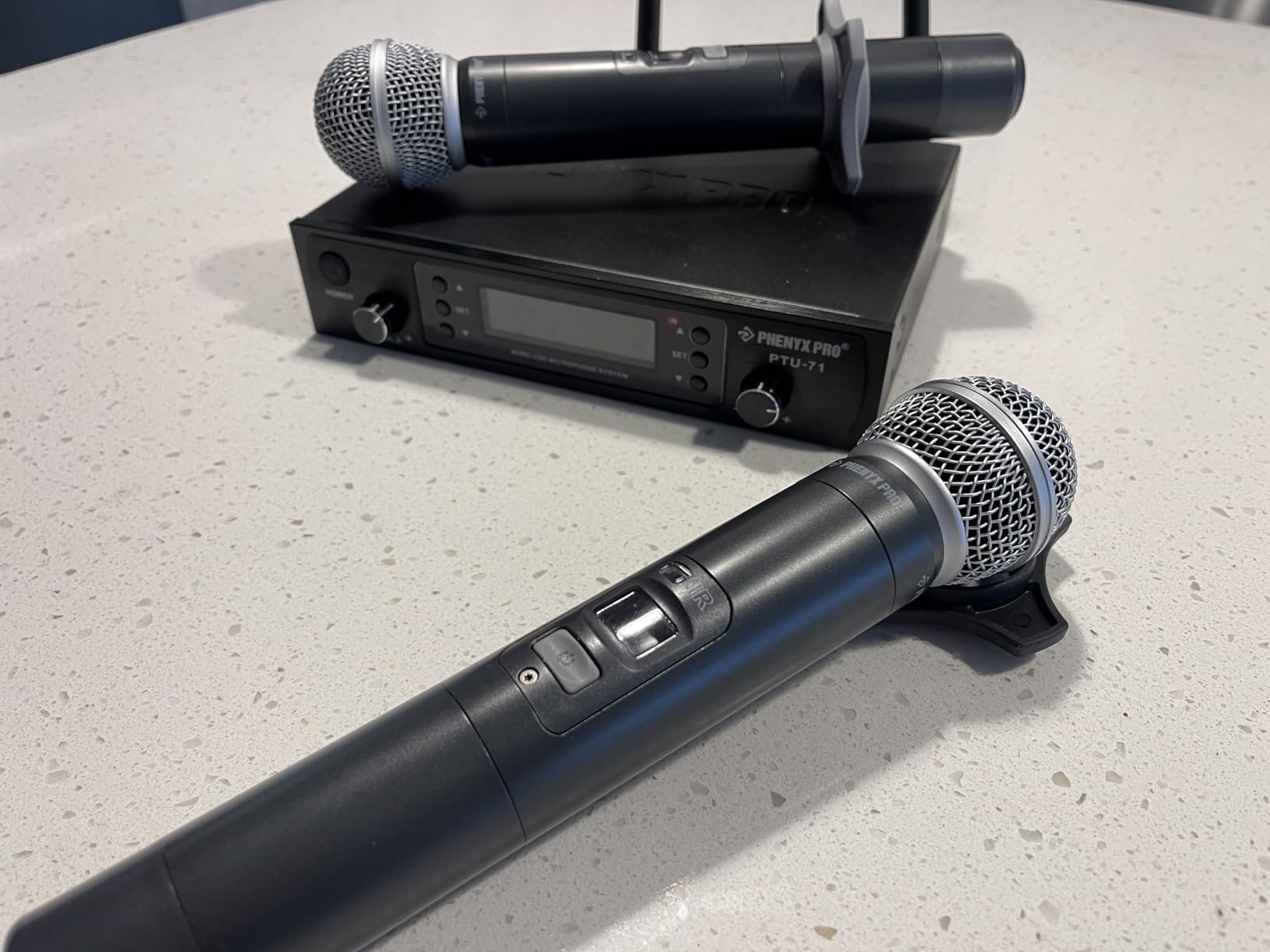 Phenyx Pro Wireless Microphone System, Dual Wireless Mics,w/ 2 Handhelds, Auto Scan,2x100 UHF Frequencies,328ft Range,Dynamic Microphone for Singing, Karaoke, Church(PTU-71-2H) customer photo 2