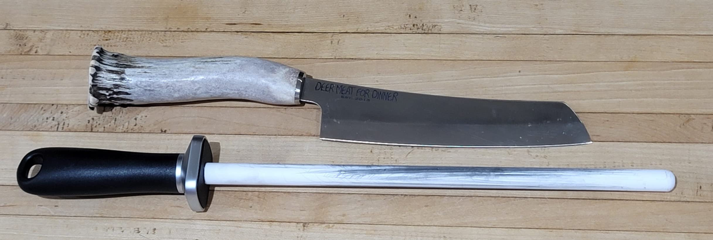 Shenzhen Knives Ceramic Honing Rod - 12 Inch, HRC 68, 1000 Grit | 12 Inch Ceramic Rod, HRC 68 Alumina, 1000 Grit, Rectangular Safety Guard, For Chef, Carving, Paring & Hunting Knives customer photo 1