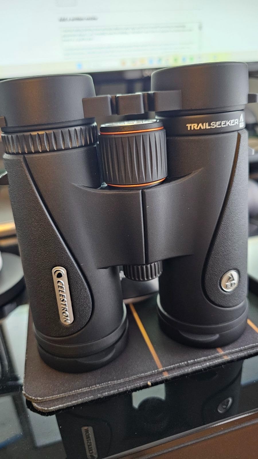 Celestron - TrailSeeker ED 8x42 Binoculars customer photo 1