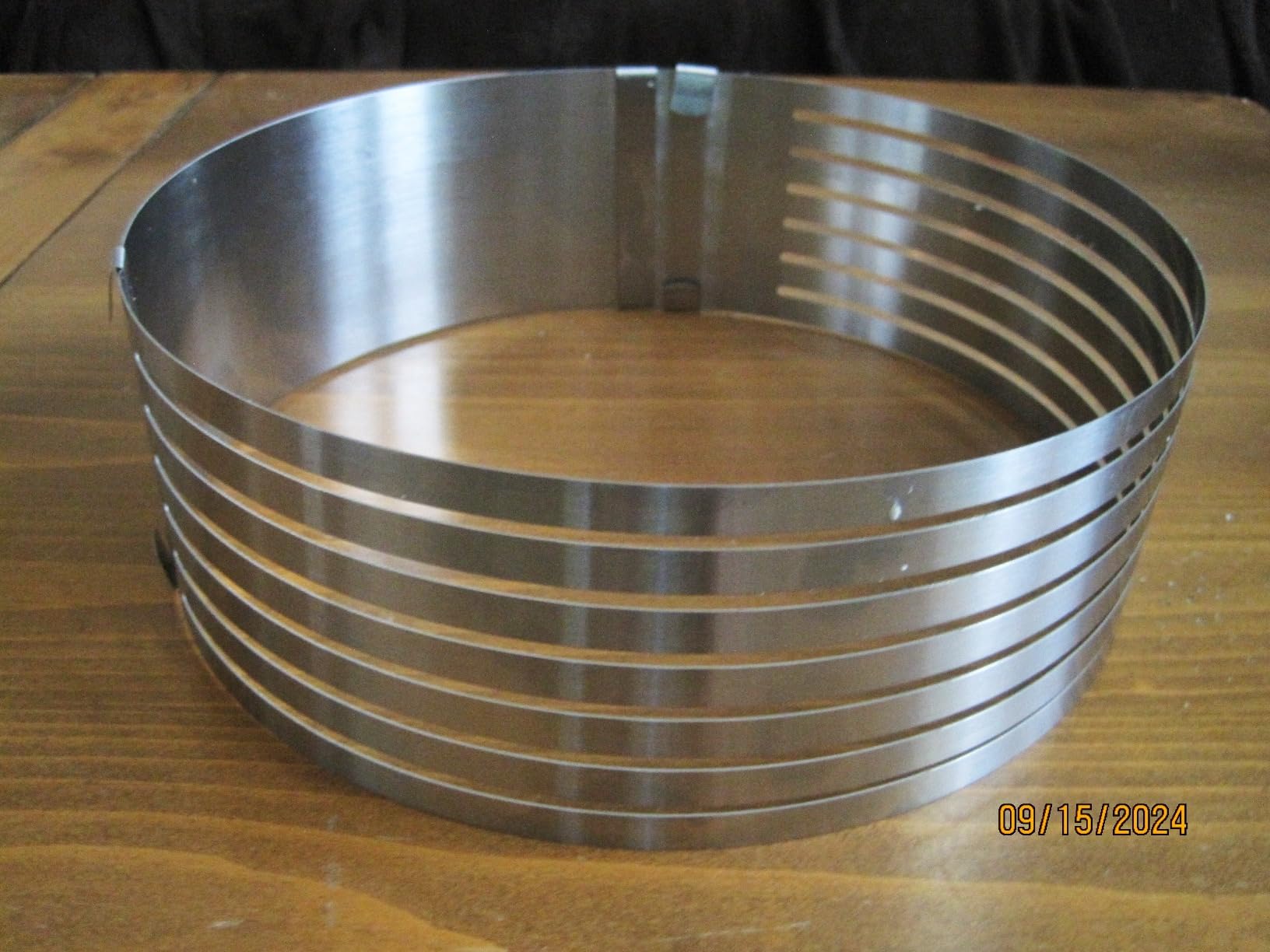 Oranlife Cake Leveler Slicer, Adjustable Round Cake Rings, Cake cutter, 7 Layer Stainless Steel Cake Slicing Accessories, 9.8-12.2 inch customer photo 2