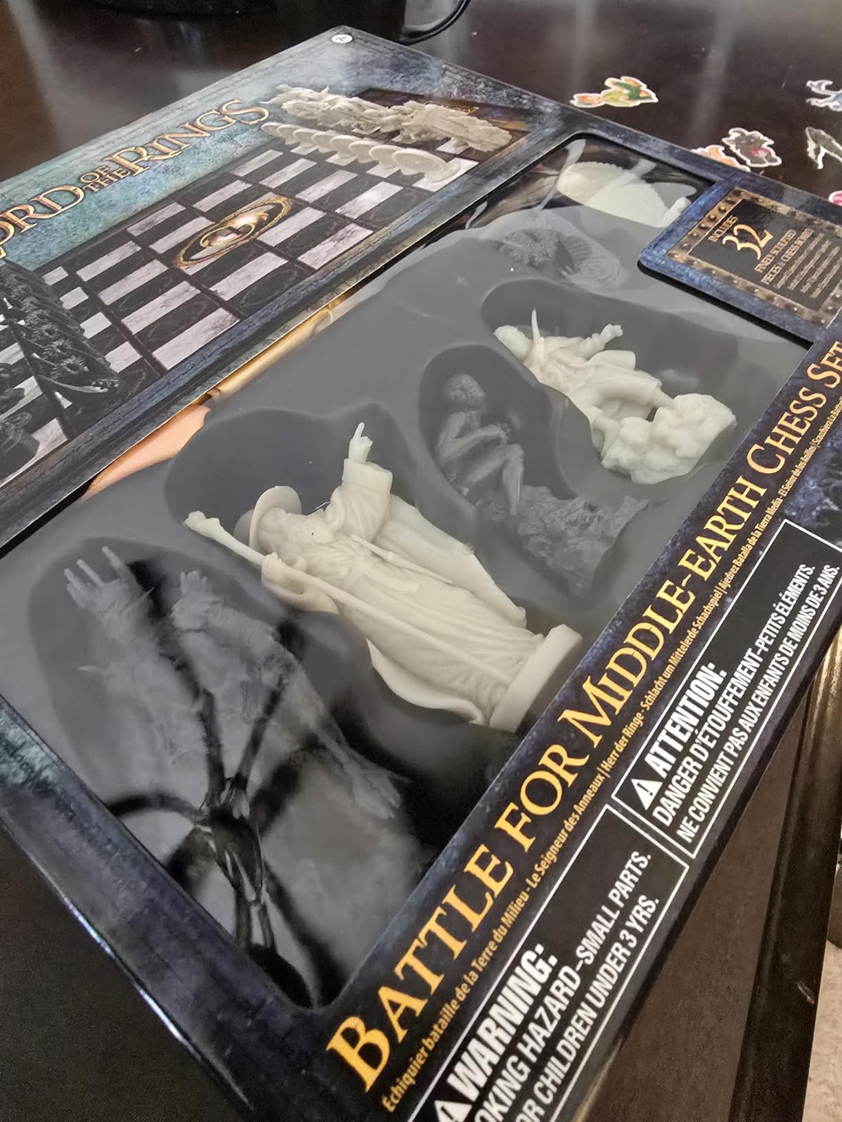 Lord of the Rings Battle for Middle Earth Chess Set customer photo 2
