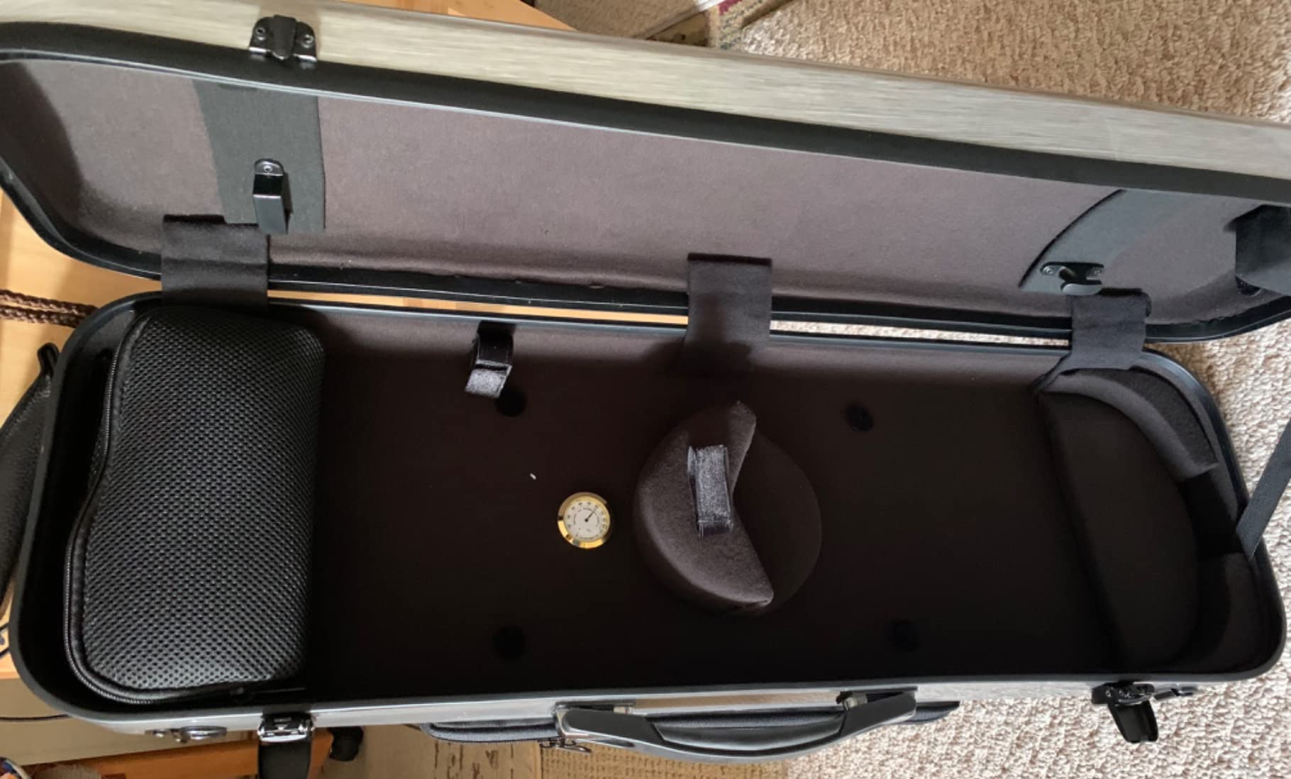 yinfente Violin Case 4/4 Full Size Carbon Fiber Oblong Violin Bag With Music Sheet Bag Adjustable Backstrap Hygrometer Lightweight Protable customer photo 1